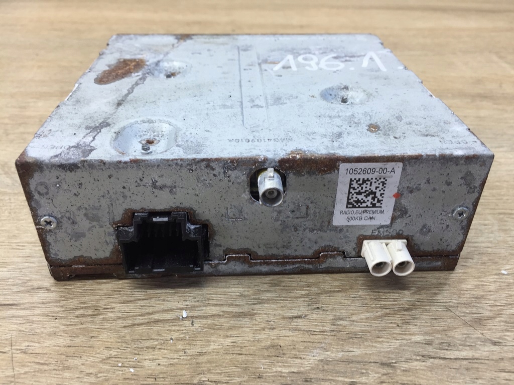MODUL RADIA WZMACNIACZ TESLA X S 1052609 00 A Part manufacturer Tesla