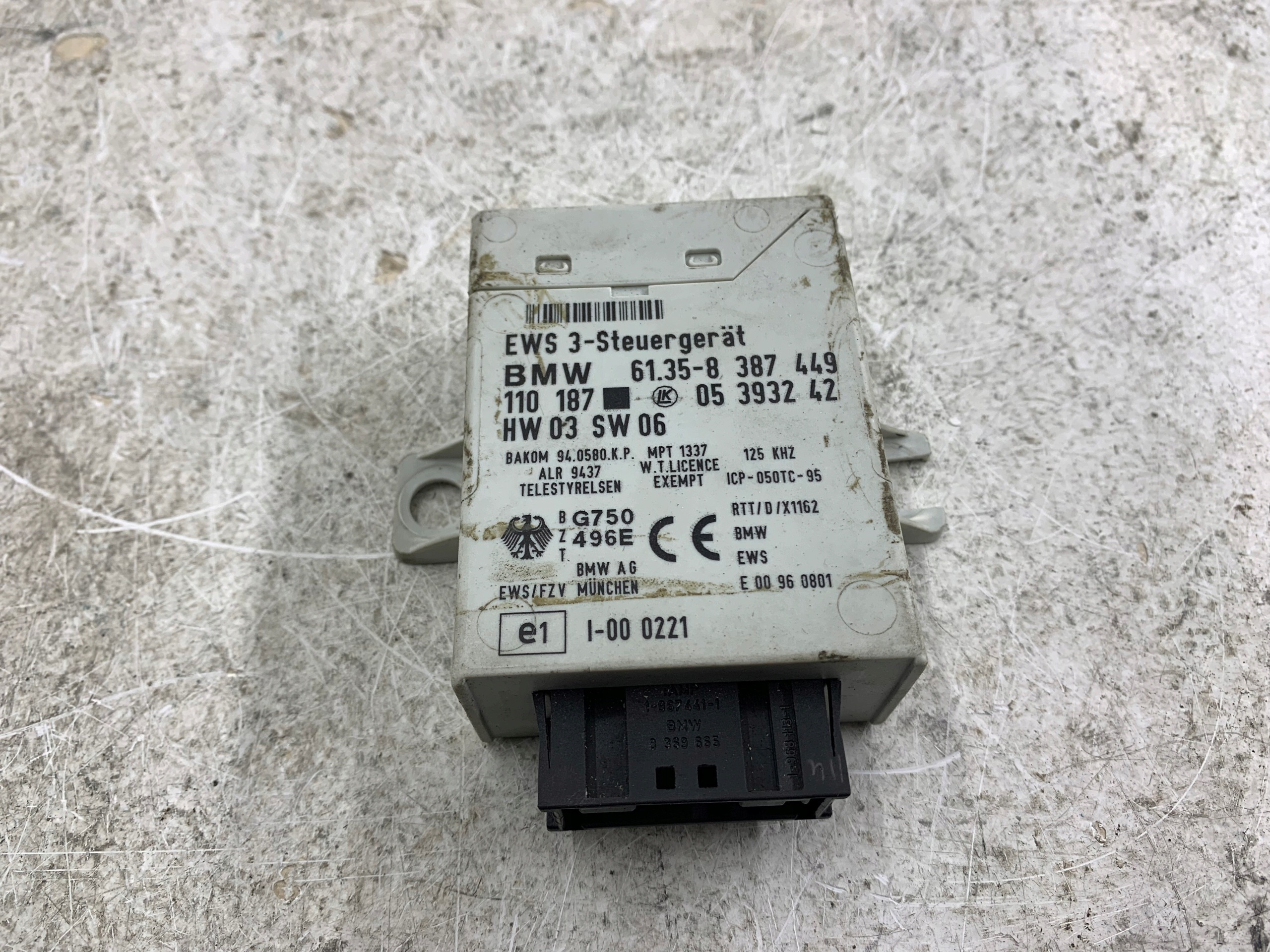 BMW E39 control unit module EWS 8387449
