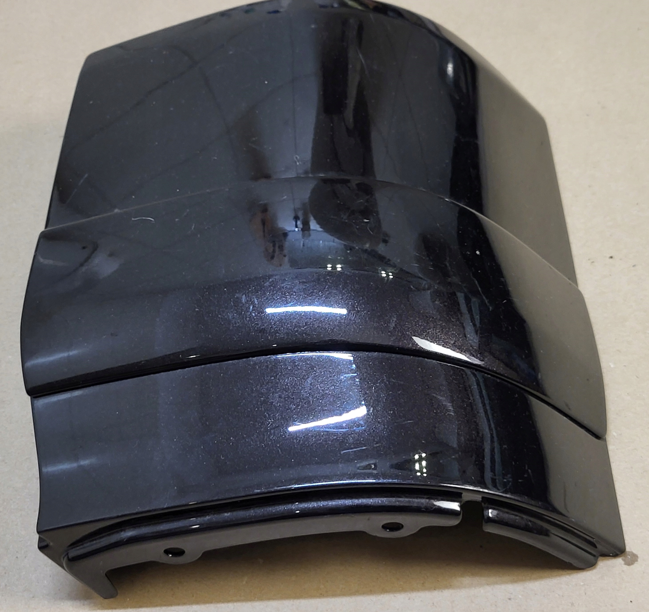 cap below LAMPE cover of a bumper left rear part VW MULTIVAN CARAVELLE T5 OE