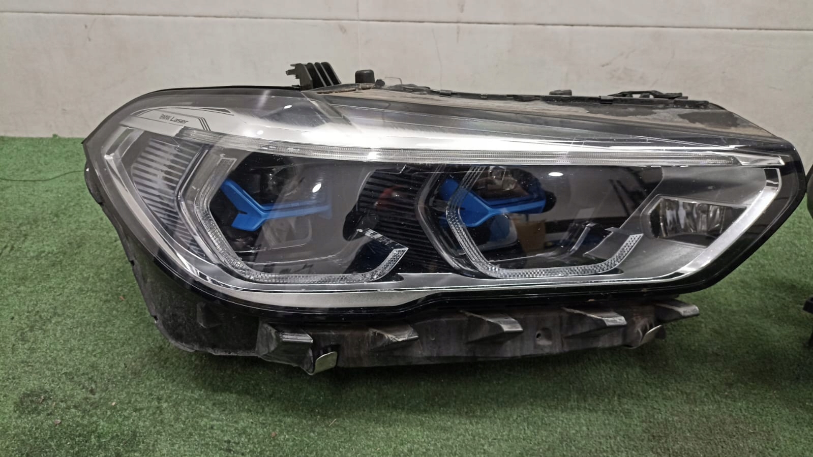 BMW G05 G06 light left right LASER 9481789 9481790 EU