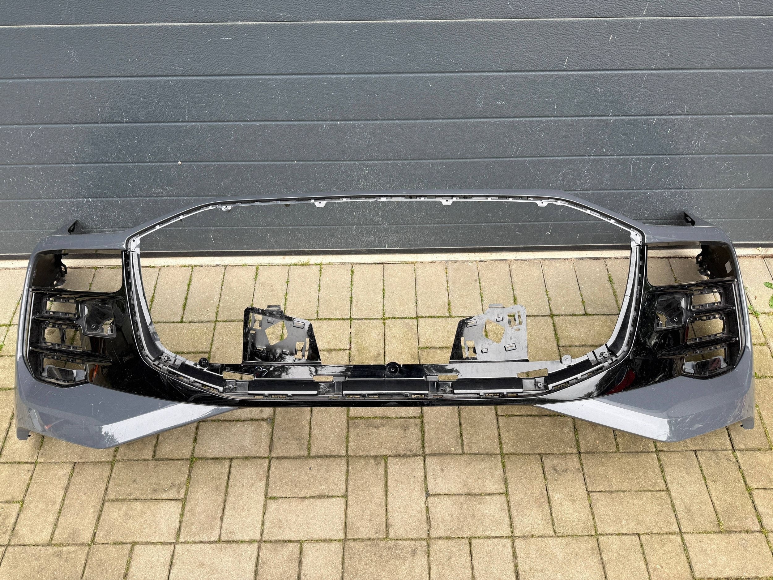 Audi Q6 85H807437 E Tron S Line pare choc avant avant