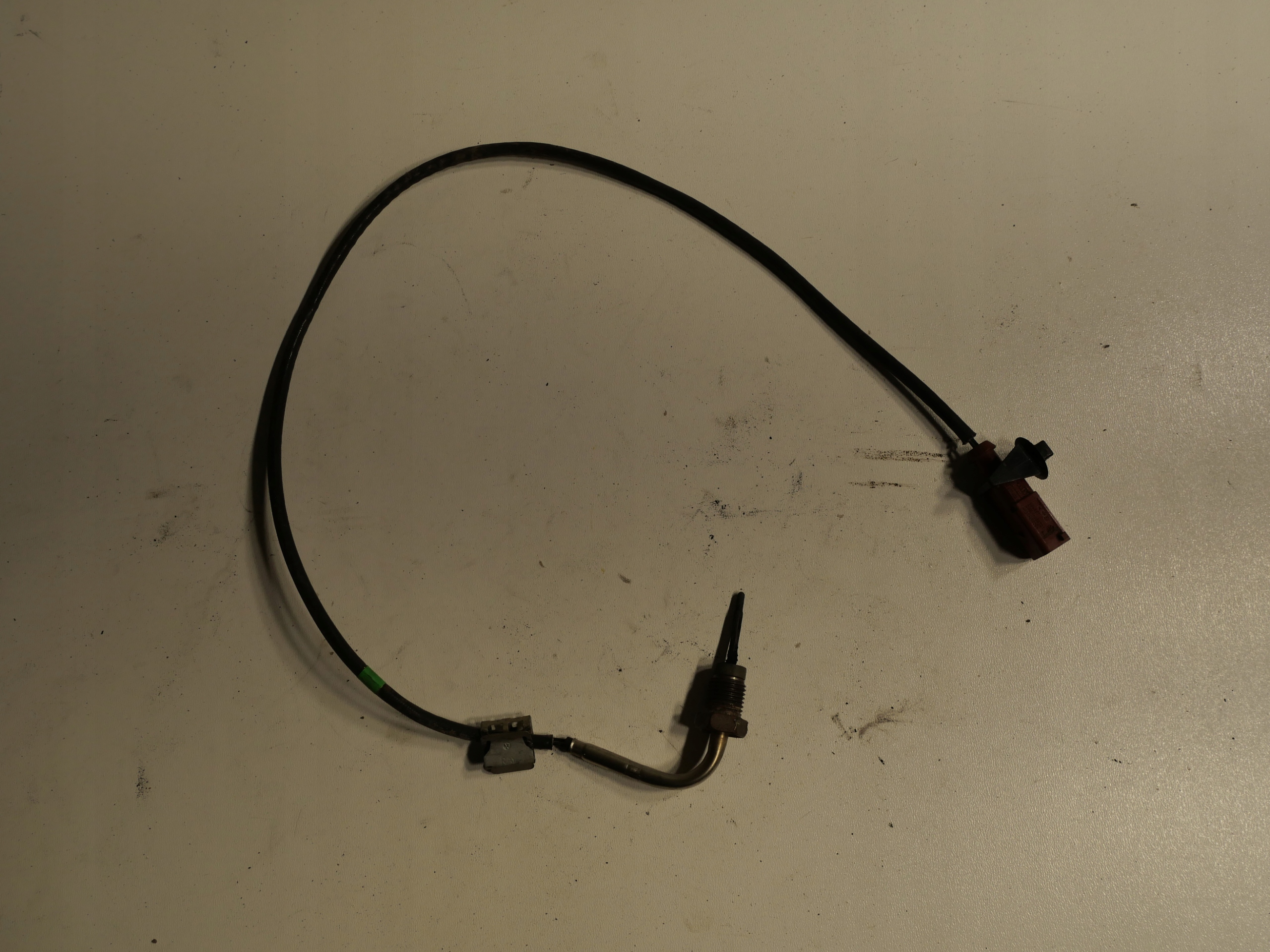 Sensor TEMPERATURY Gase VW SEAT SKODA 03L906088CL