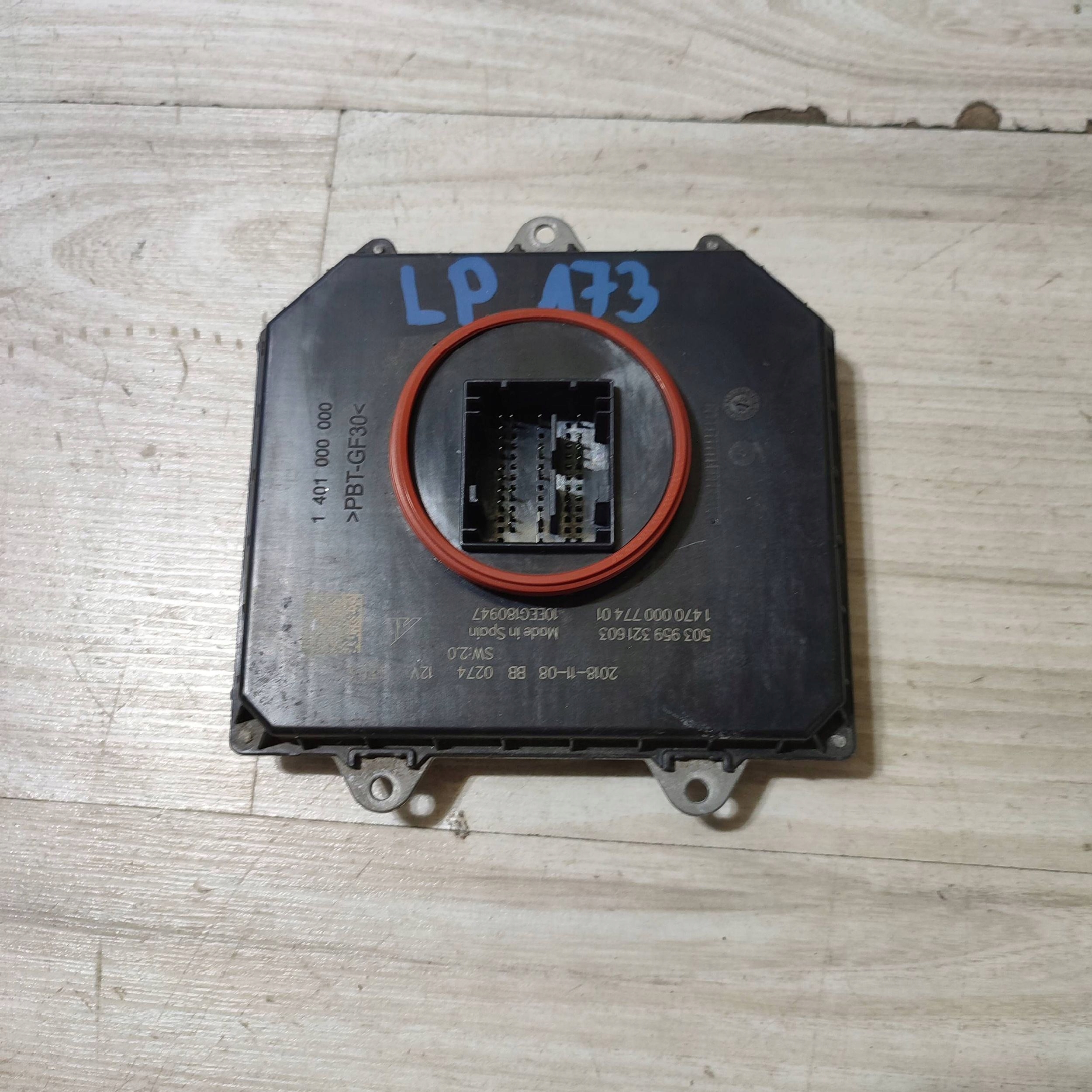 control unit ksenonow (control unit) front side left Fiat 500X 147000077401