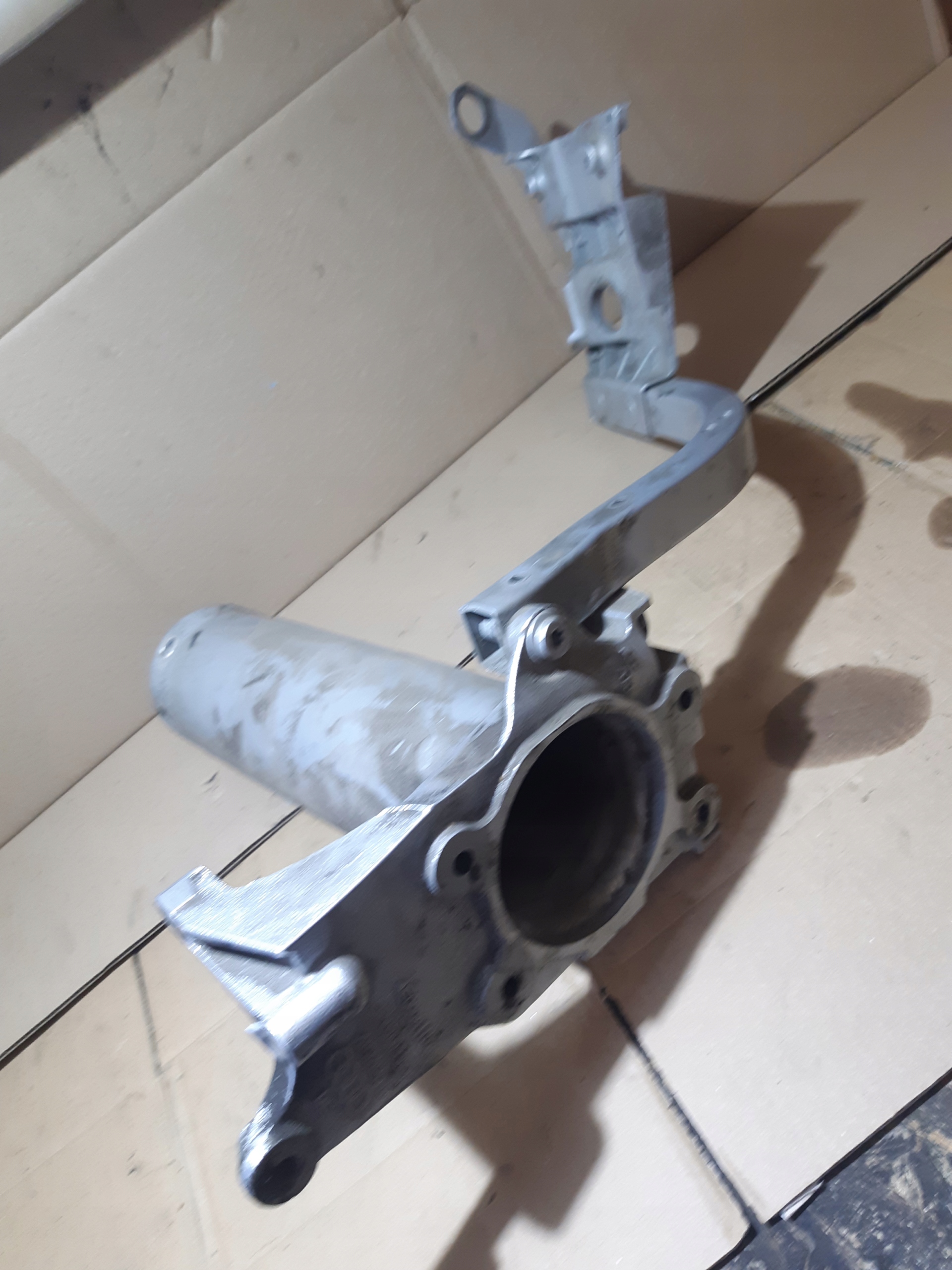 AUDI A8 D3 beam tip tip right bracket of a fender 4E0808110G 4E0821138F