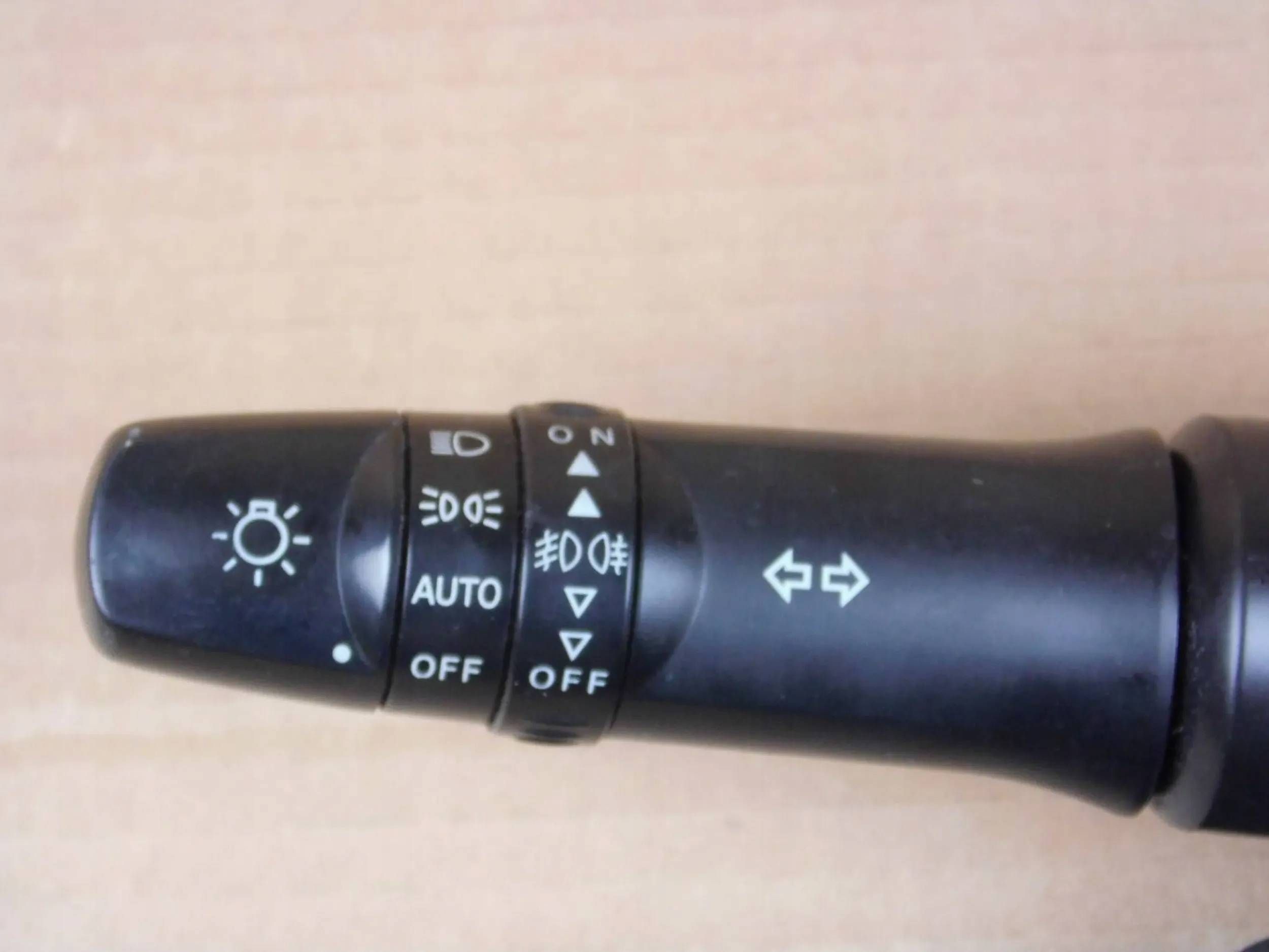 Mitsubishi ASX Interrupteur commande phares feux Indicateurs de direction manetka 8614A129
