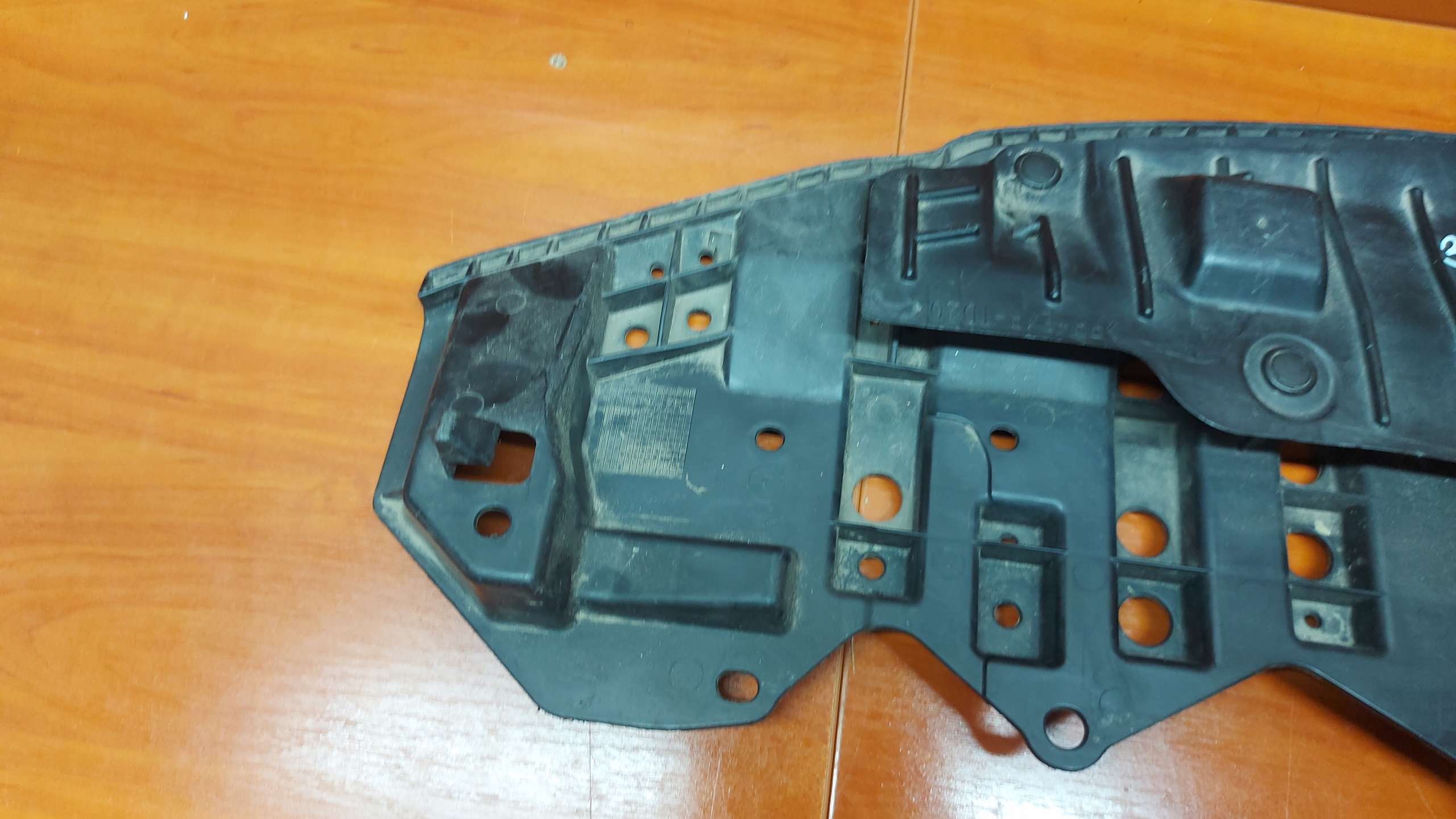 ABSORBER cover below bumper TOYOTA YARIS III 11