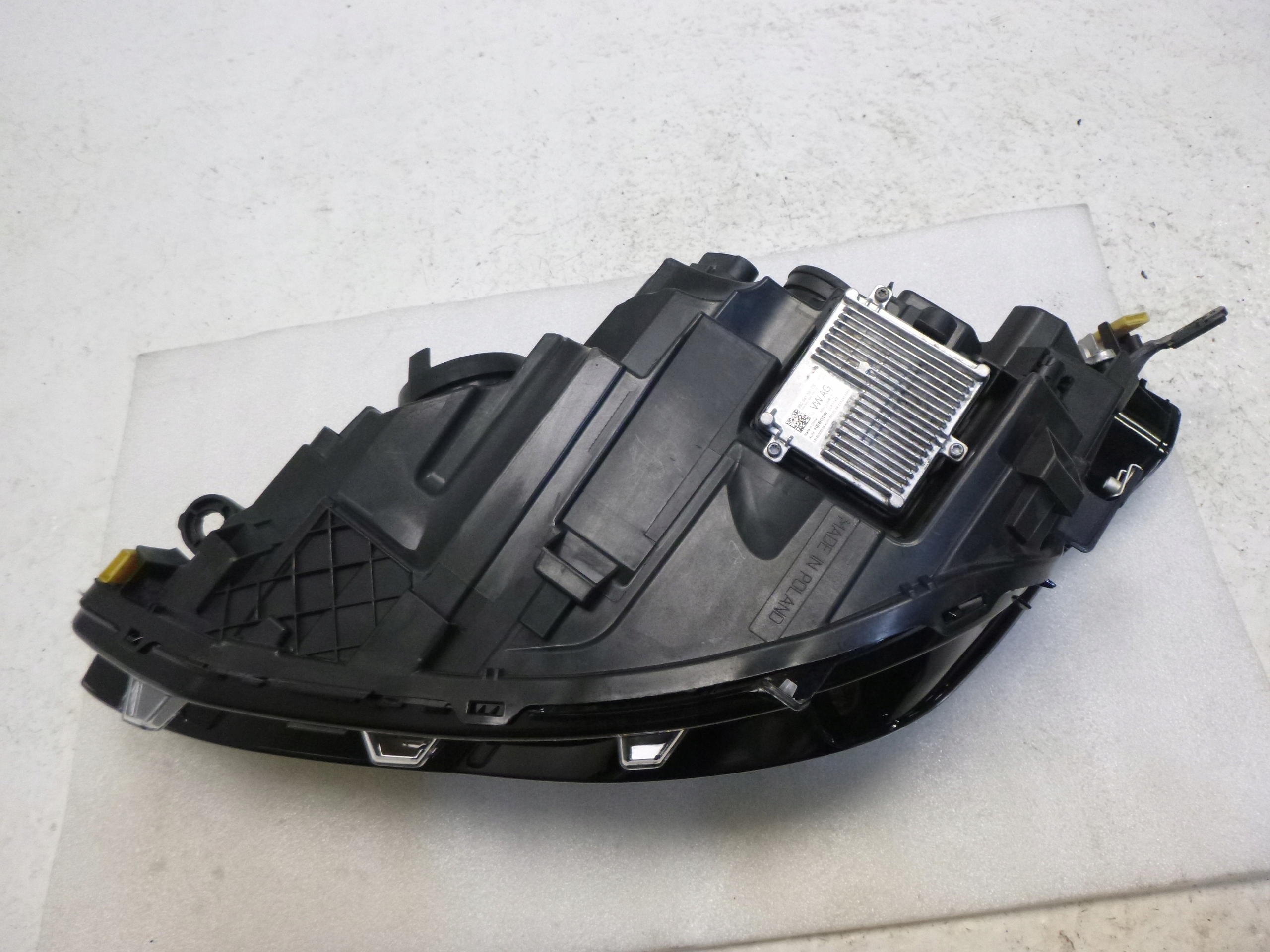 VW GOLF VIII light right front right FULL LED 6PIN