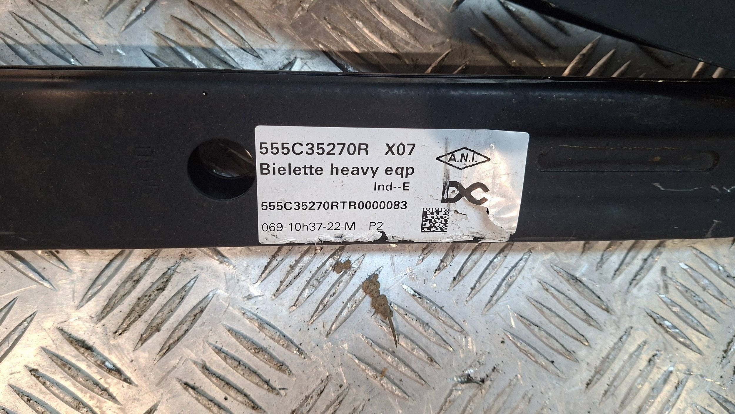 stabilisator hinterachse heck 555C35270R RENAULT TRAFIC III 2014