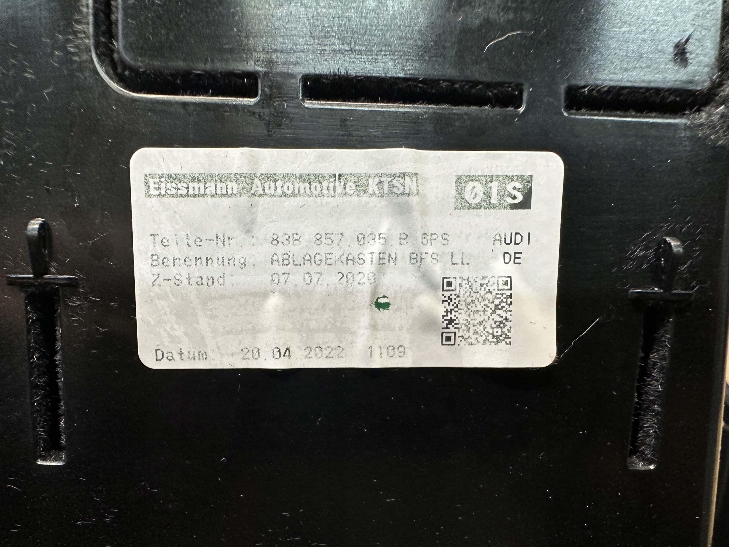 AUDI Q3 83A pretinac suvozača suvozača 83B857035B