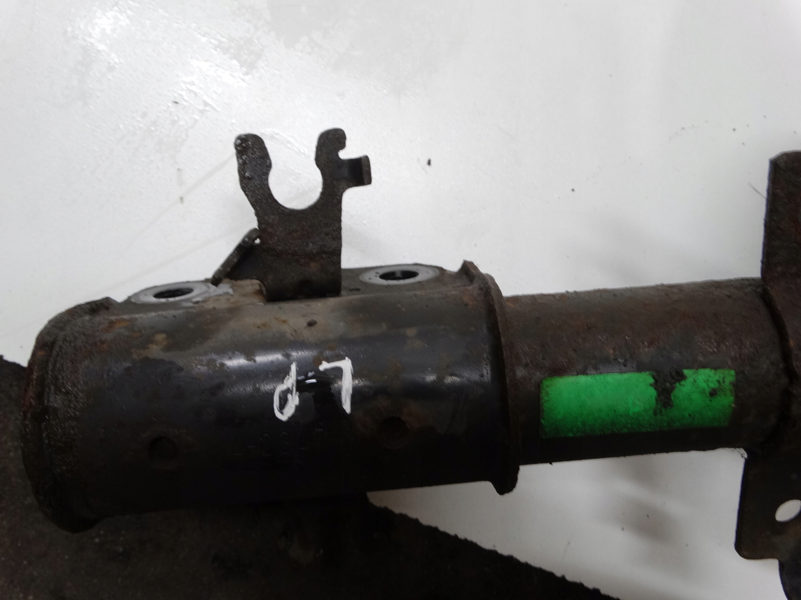 shock absorber left front RENAULT LAGUNA III Diesel