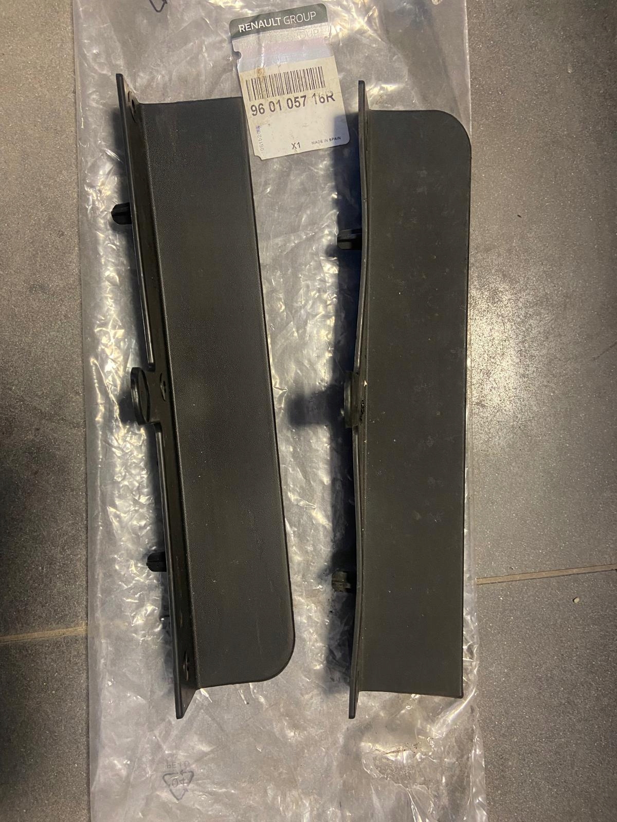 RENAULT CAPTUR spoiler of a bumper front 960105716R