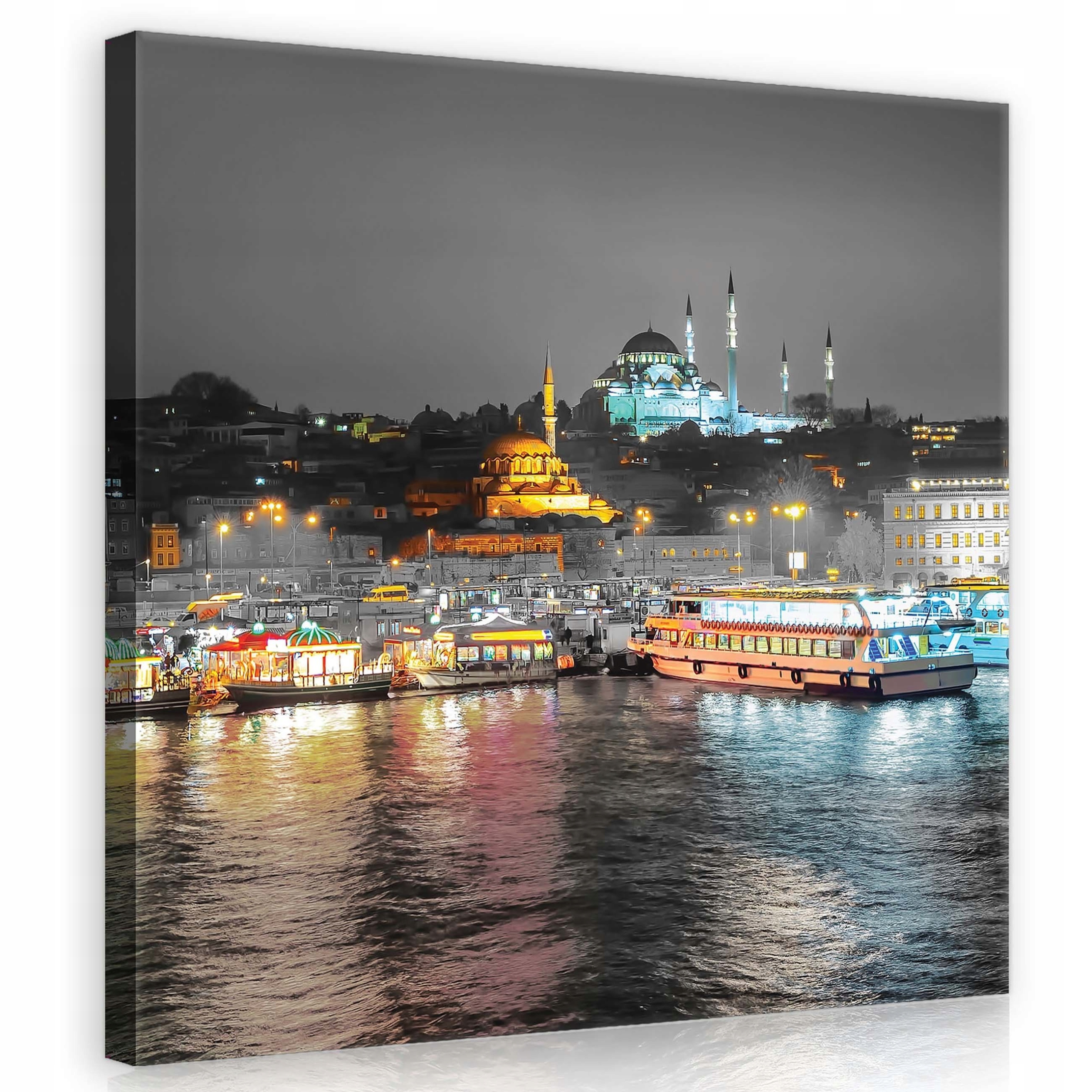 Obraz 80x80 Noční Istanbul Světla města odražená v Bosporu Romantický