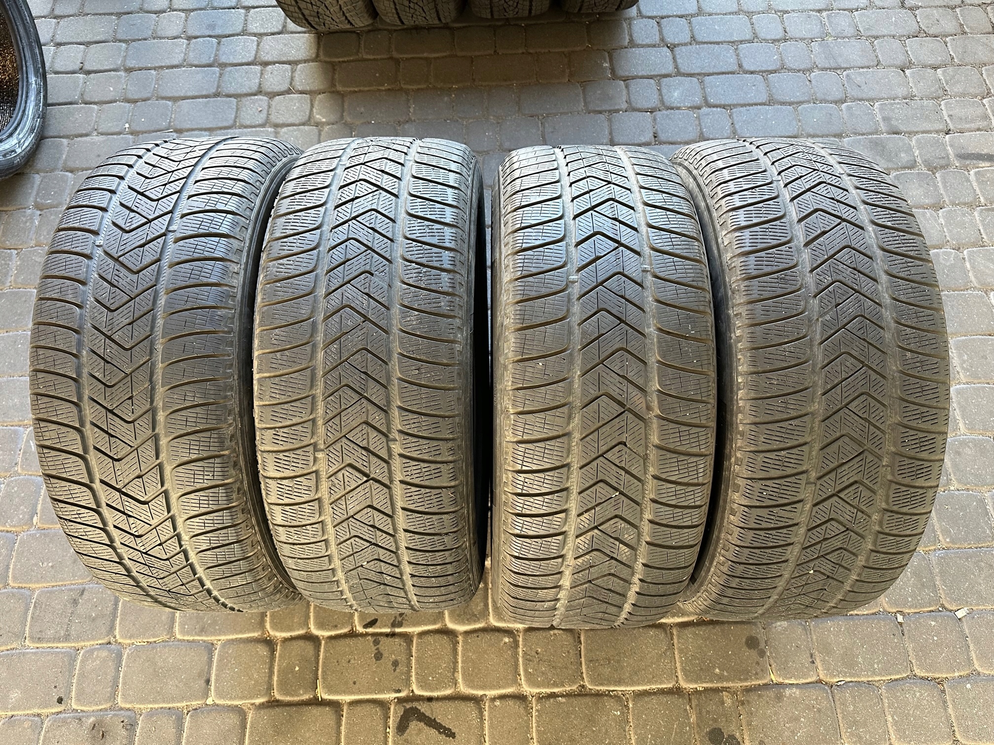 Opony Pirelli Scorpion Winter - 255/55/19