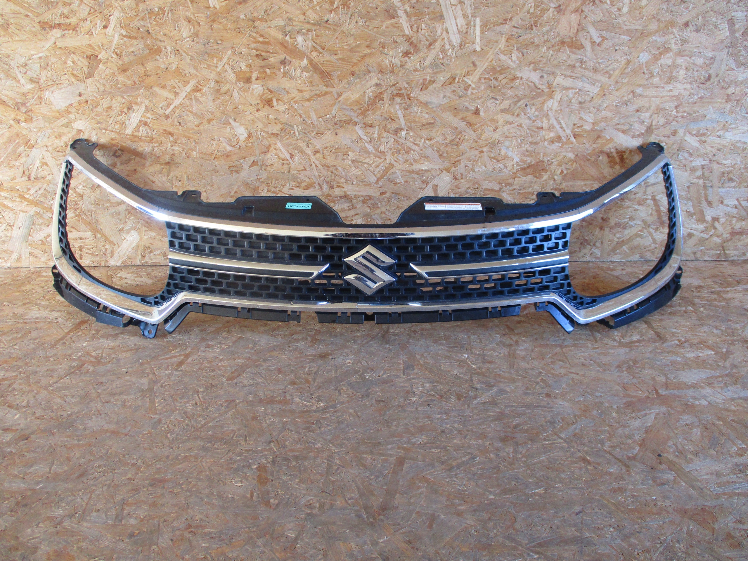 front PREKLADgrill SUZUKI IGNIS 14