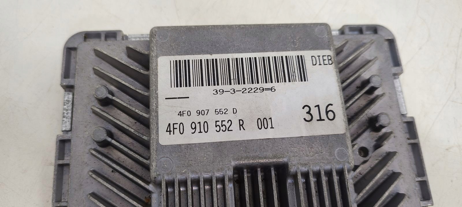riadiaca jednotka počítač motora Audi A6 C6 2,4 V6