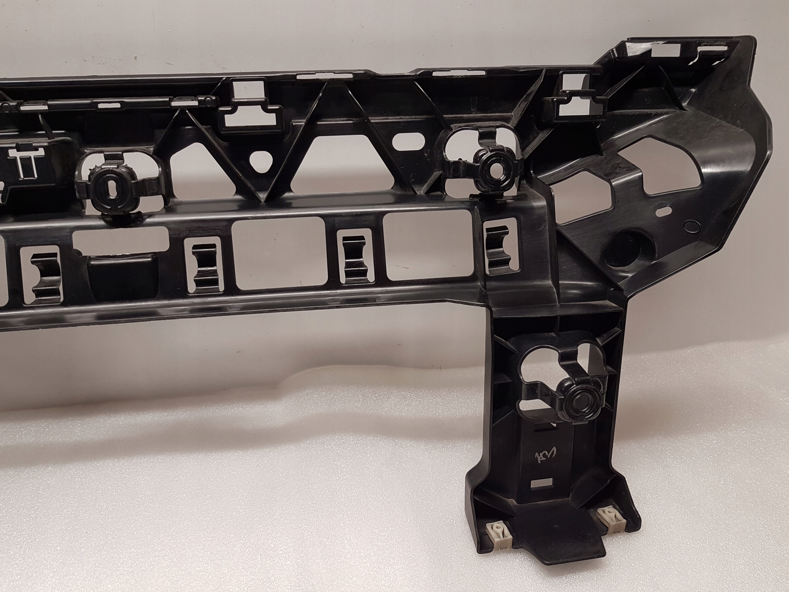 bumper bracket rear part BMW X2 U10 5A329B9
