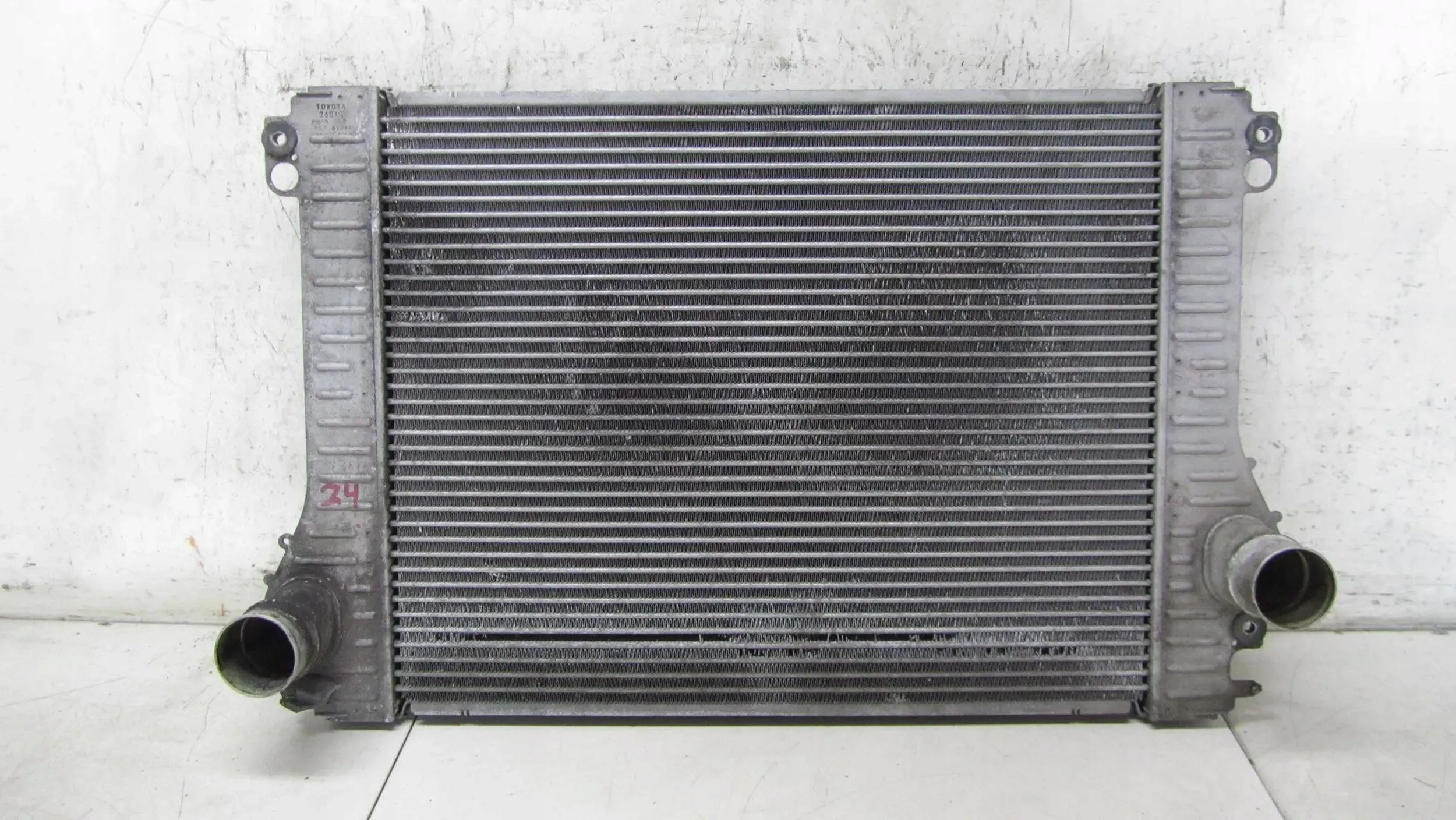 LEXUS IS II 2.2 ІНТЕРКУЛЕР 24