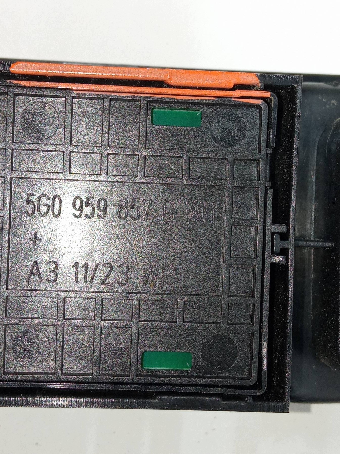 window control switch front left PRWY original EU 5G0959857D 5G0959655K Skoda Karoq and