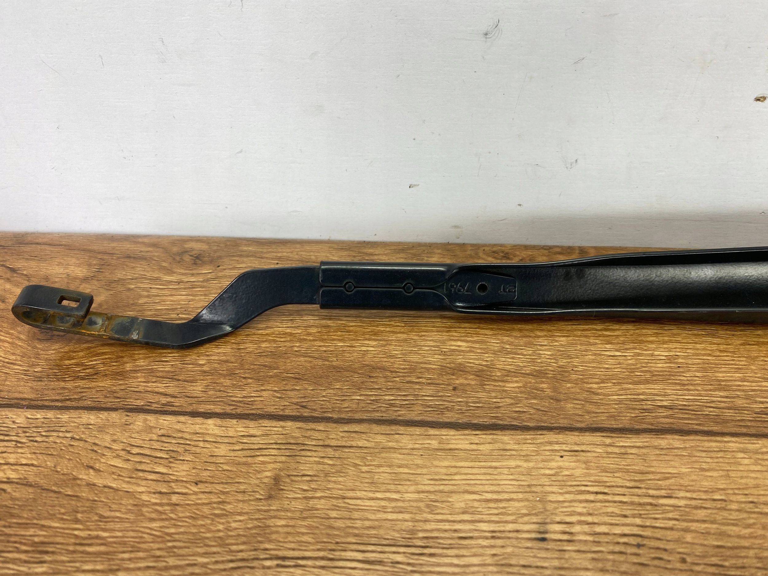 wiper arm windows Dodge Charger 2015+