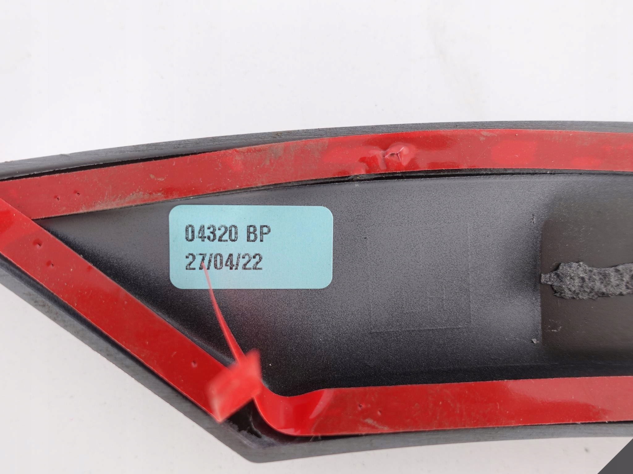 RANGE ROVER SPORT SVR L494 13- blatník lišta levá