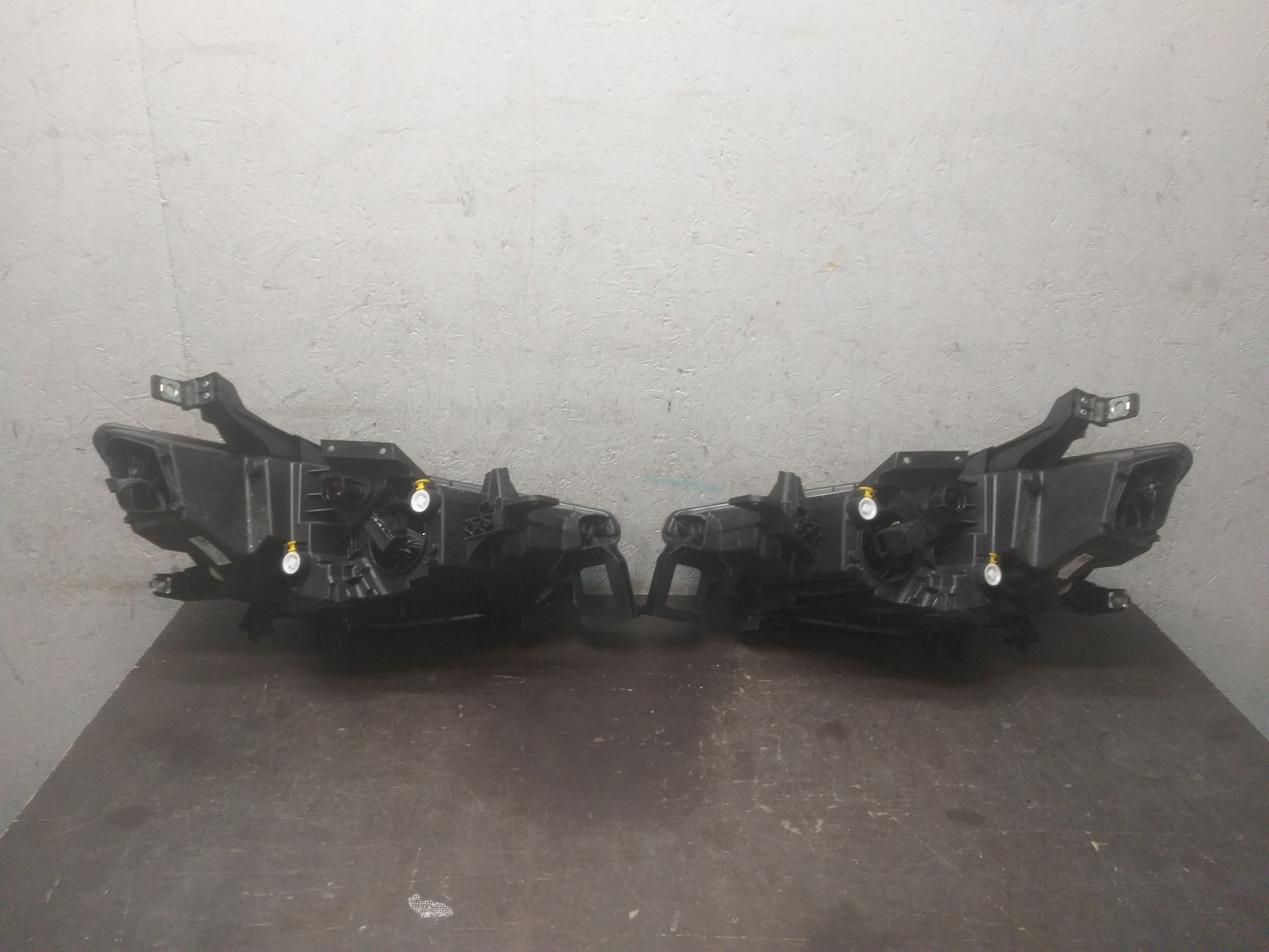 light lights front right left CUPRA BORN FULL LED 10F941008H 10F941007J