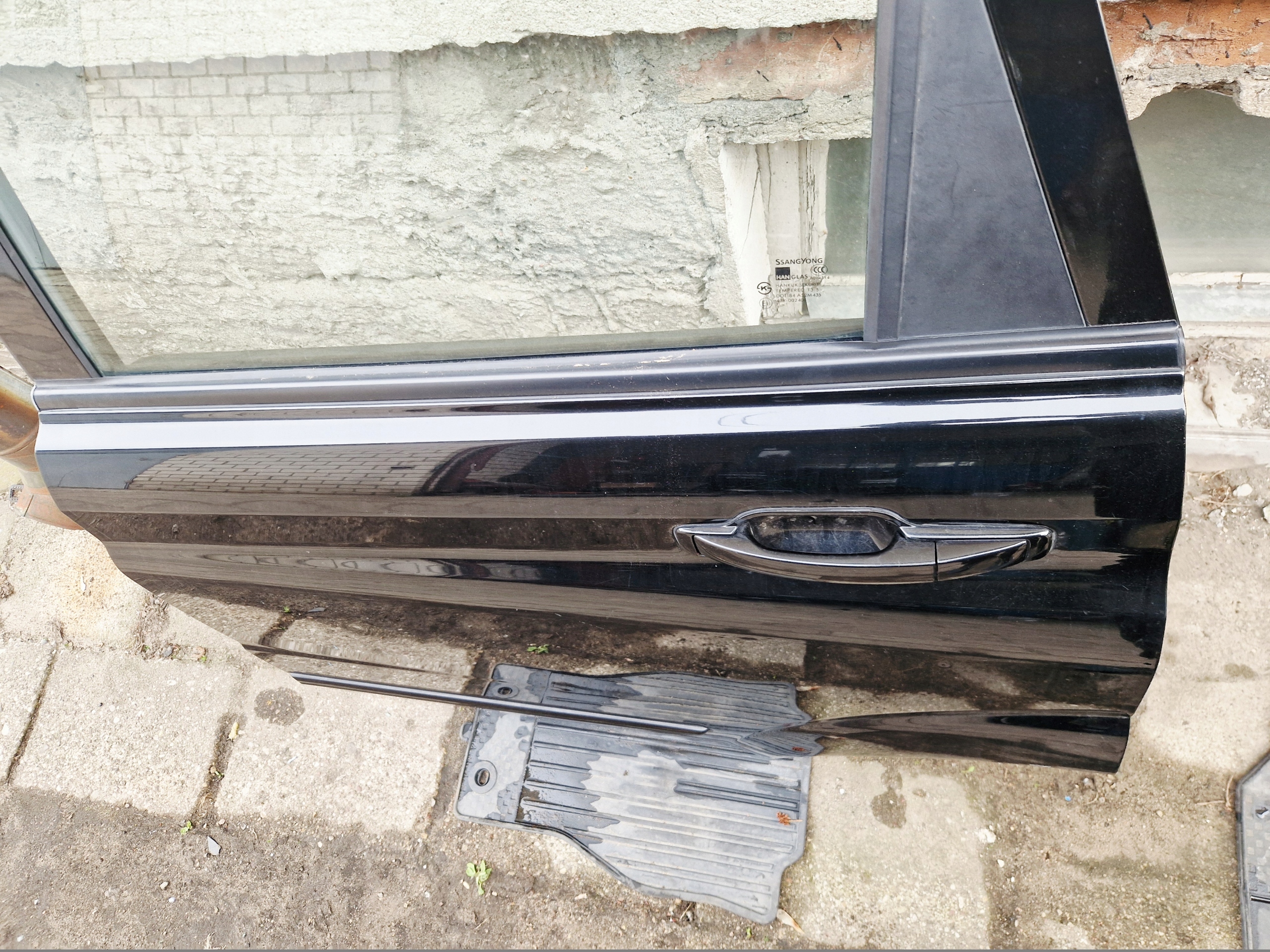 SSANGYONG ACTYON door left rear part rear. black, colour LAK complete