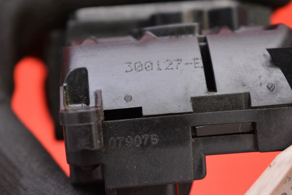 lock door right front front EU 300127-E RENAULT CLIO 3 III 3D HB 05-09
