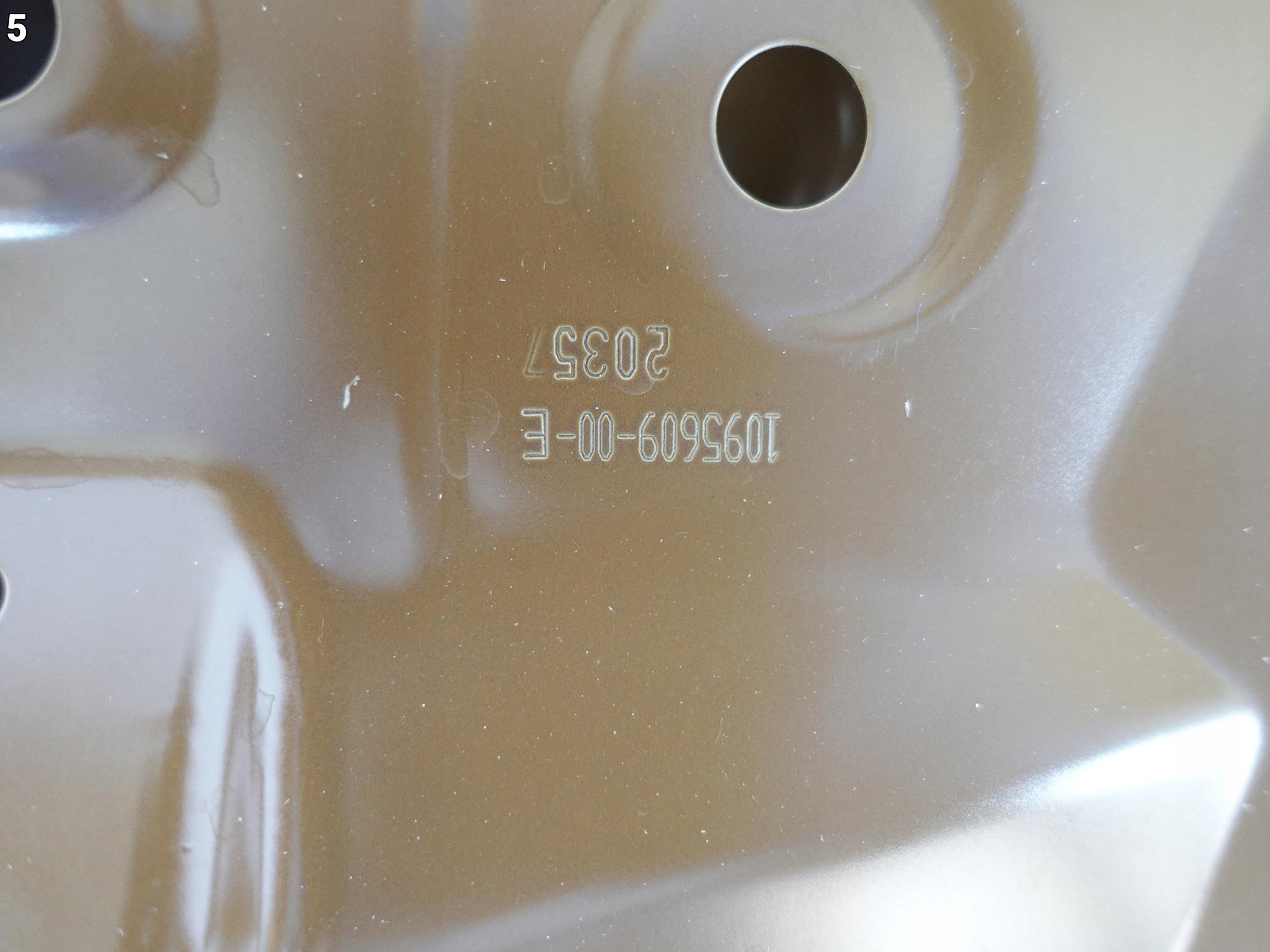 TESLA MODEL 3 console pillar lights right rear part
