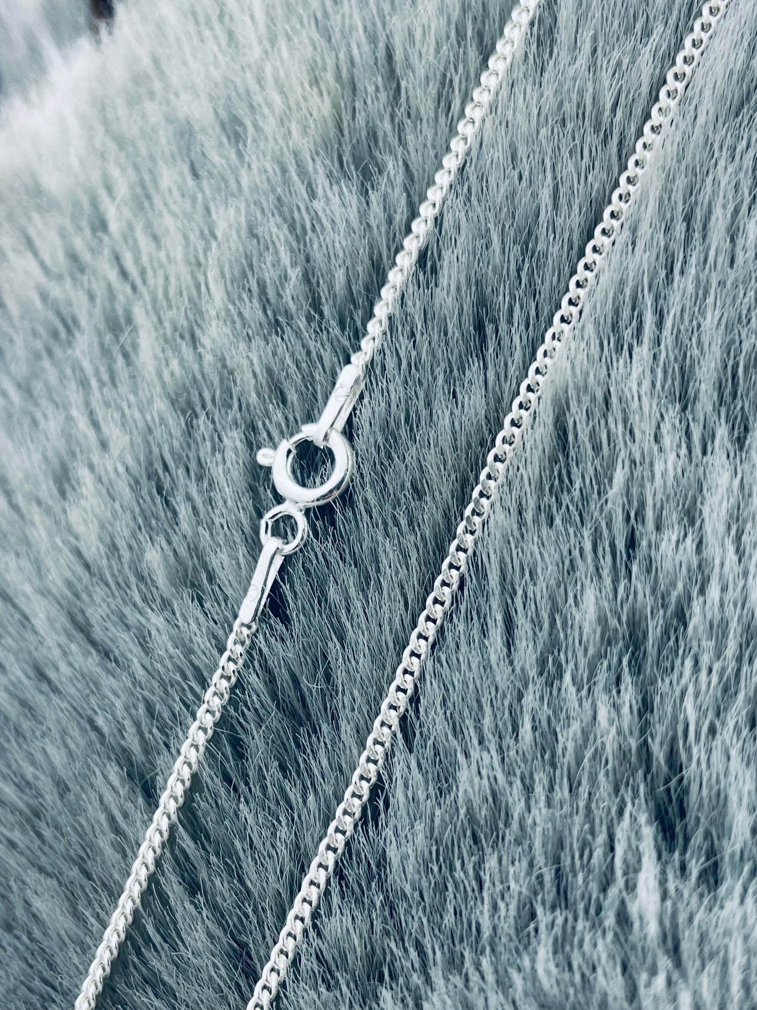 Stříbrný řetízek pancíře