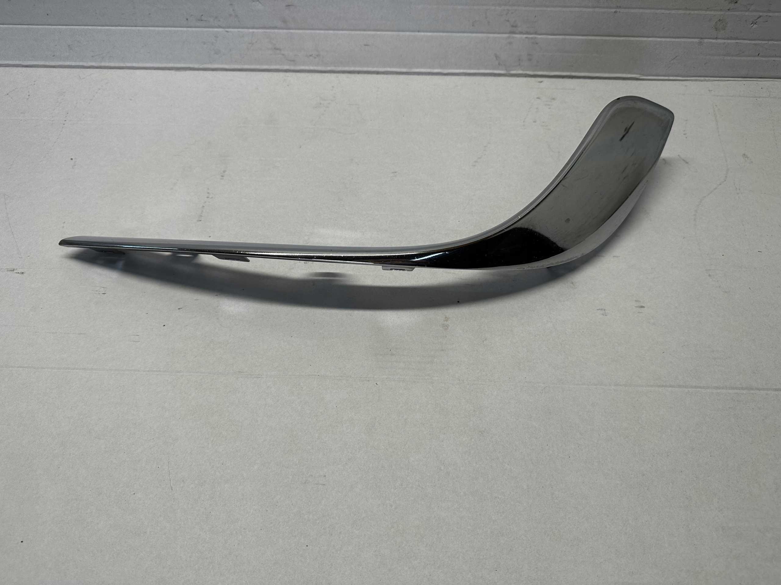 CHROM LISTWA ZDERZAKA LEWY RENAULT SCENIC III LIFT Strona zabudowy przód