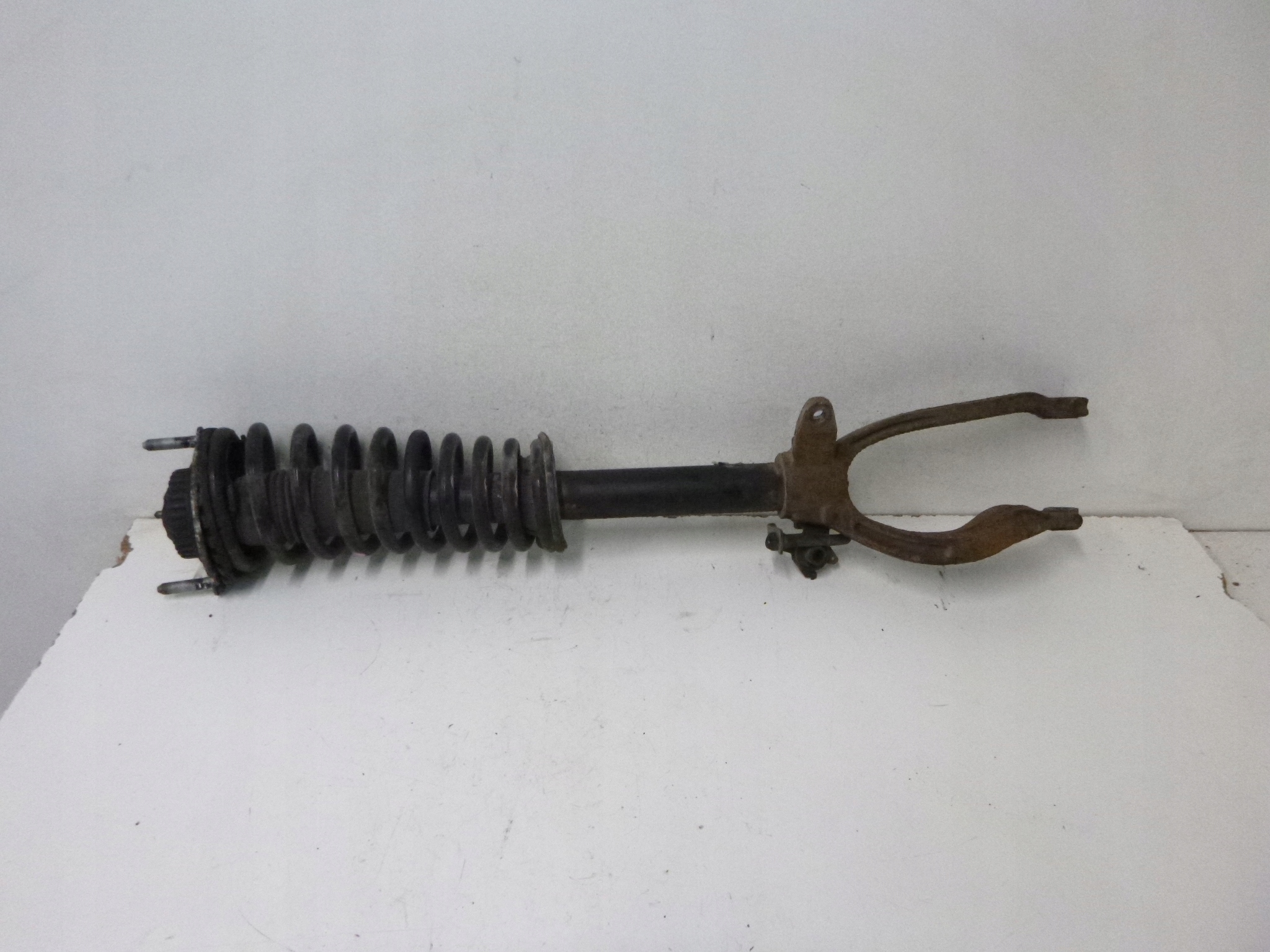 shock absorber front right Alfa Romeo 147 1.6 05r.
