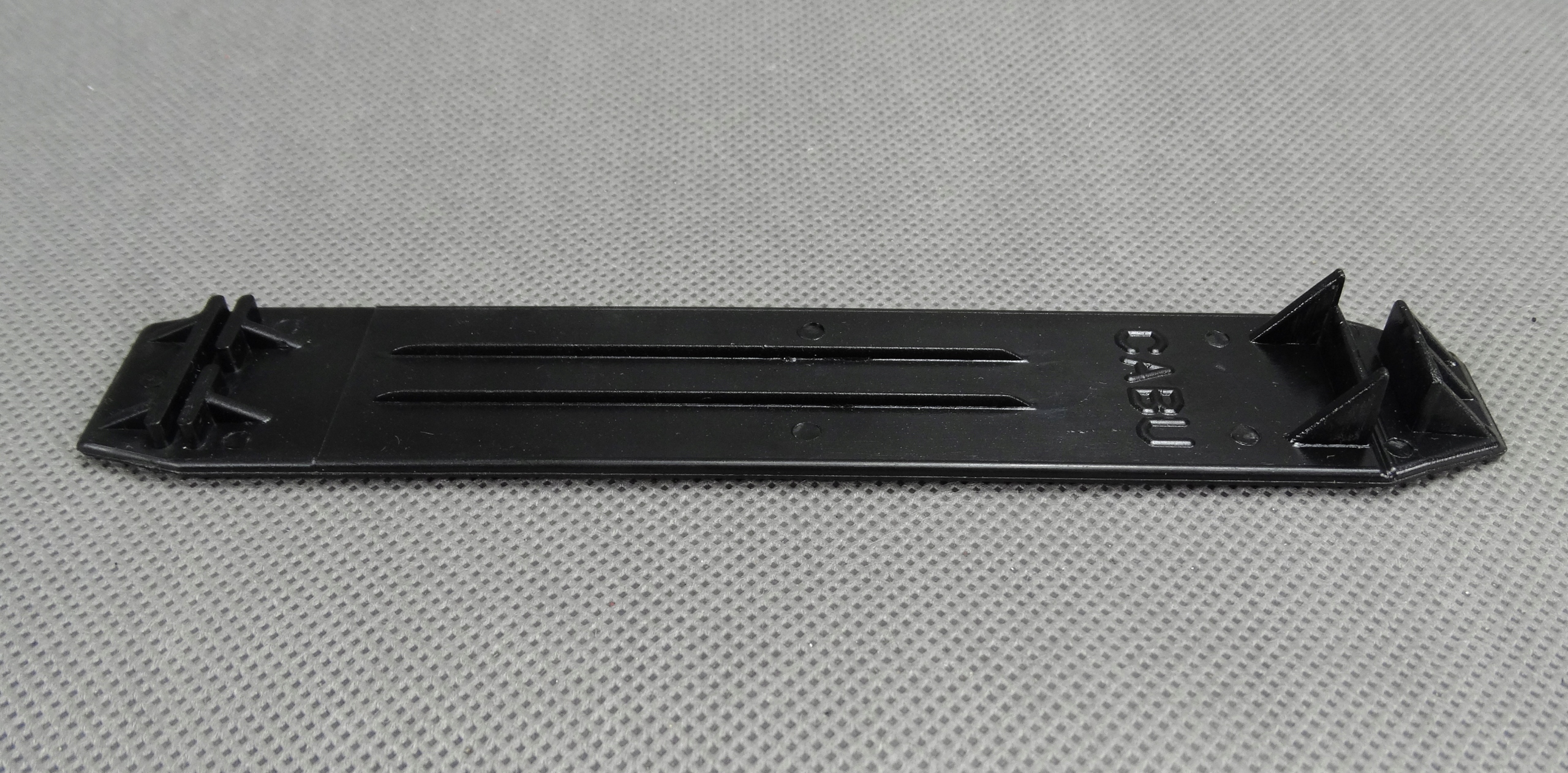 ZACZEP DOLNY MOCOWANIE REFLEKTORA FOCUS C-MAX 03- Numer katalogowy części 1323316