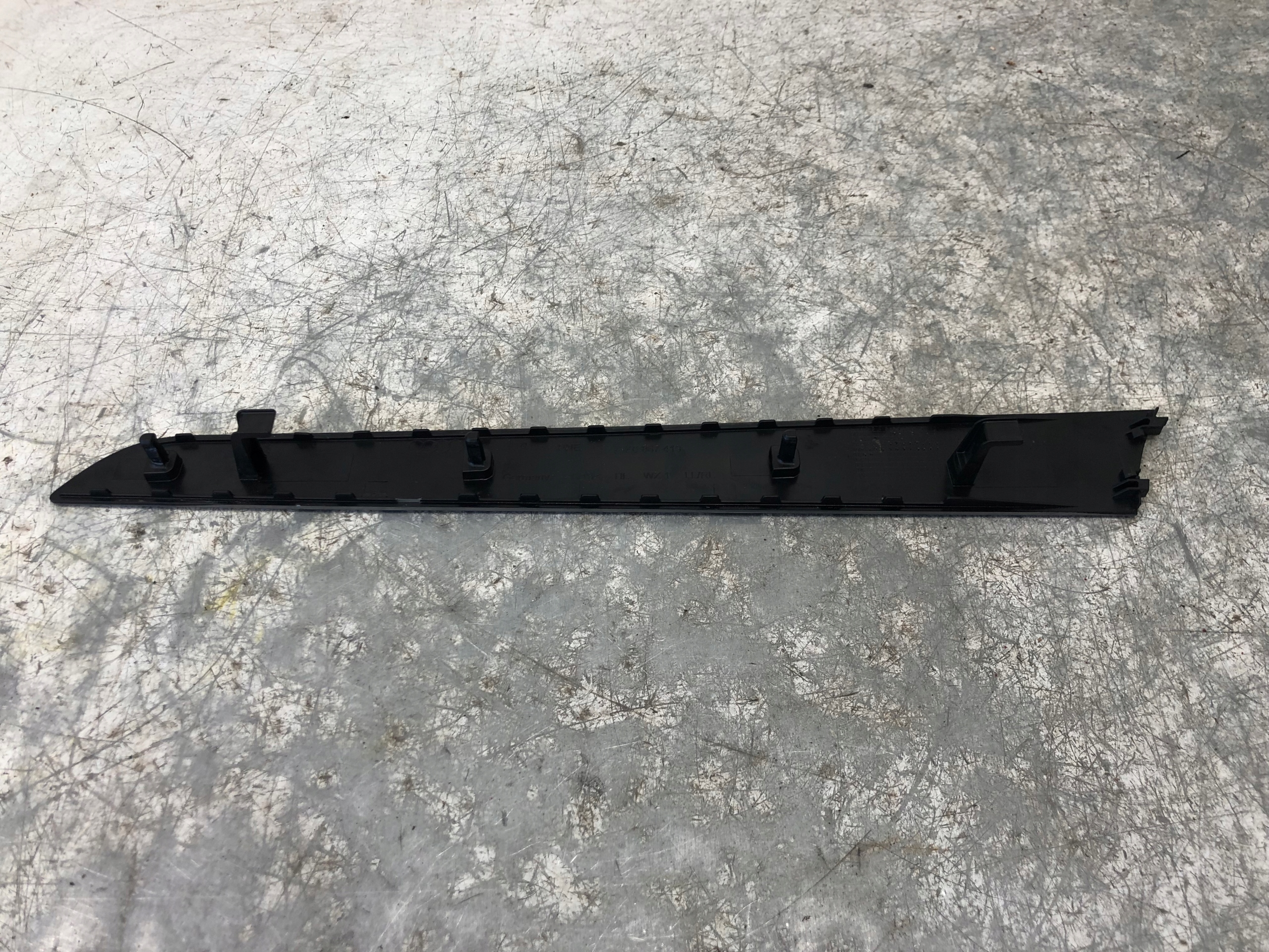 moulding DEKOR door left rear part AUDI A4 B8 8K0867419