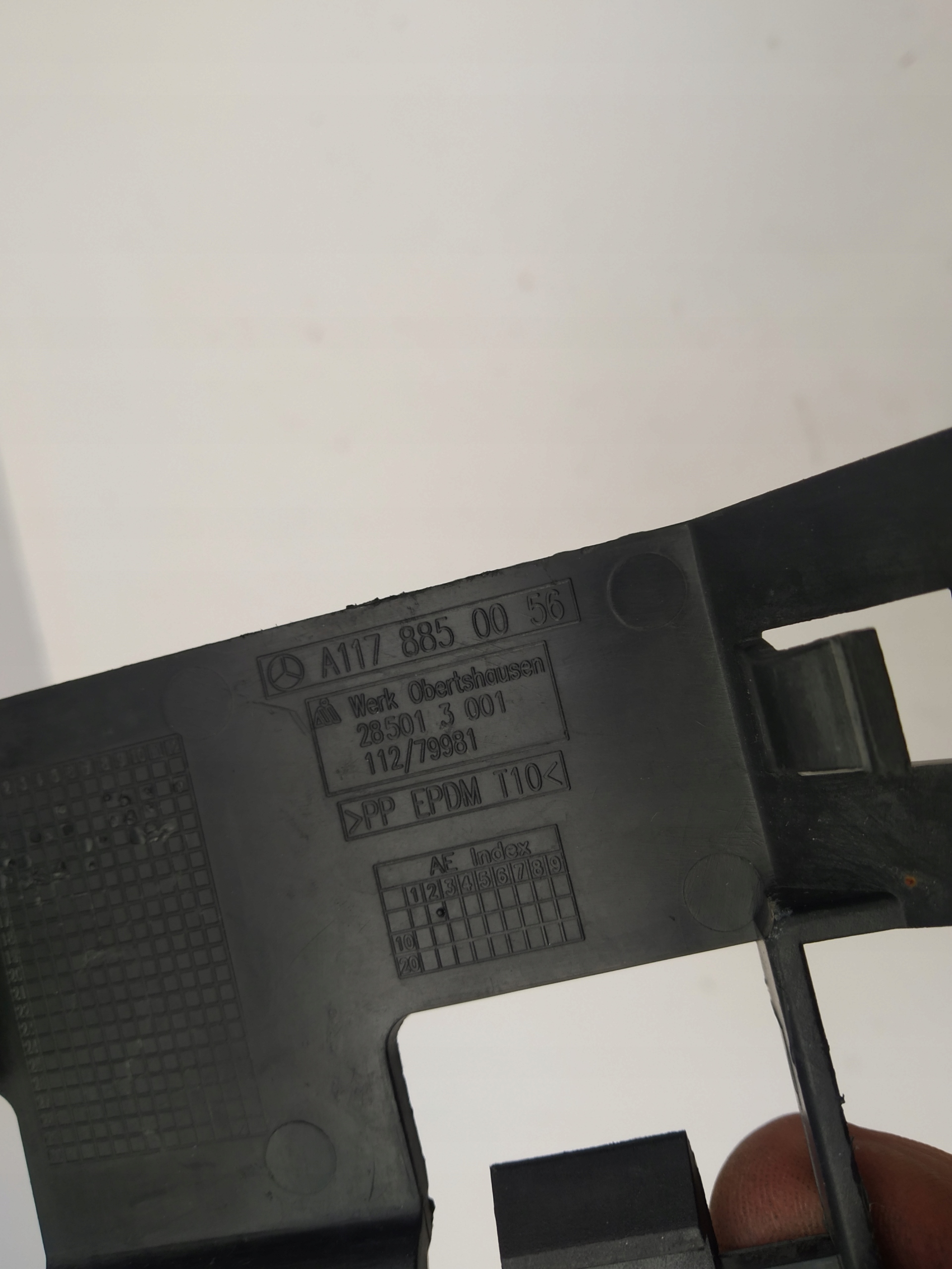 W117 Mercedes CLA bracket support holder radaru w bumper front A1178850056
