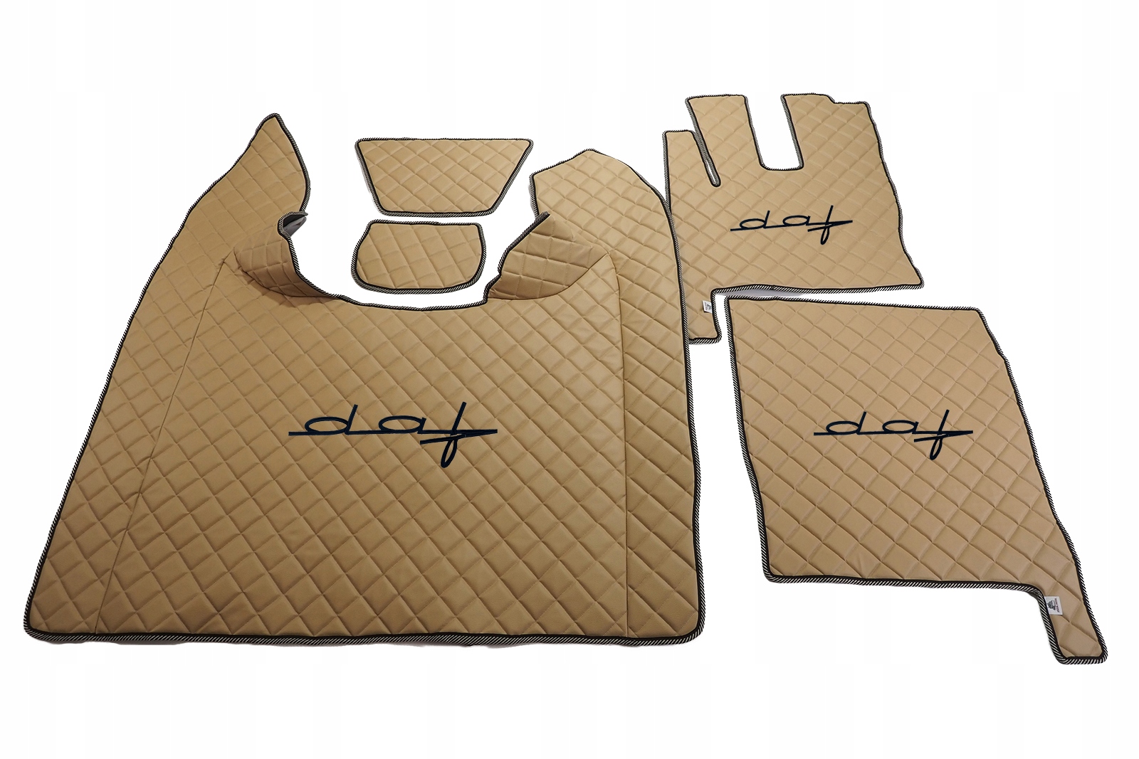 СТЕГАНЫЕ КОВРИКИ DAF XF 106 2017-2021