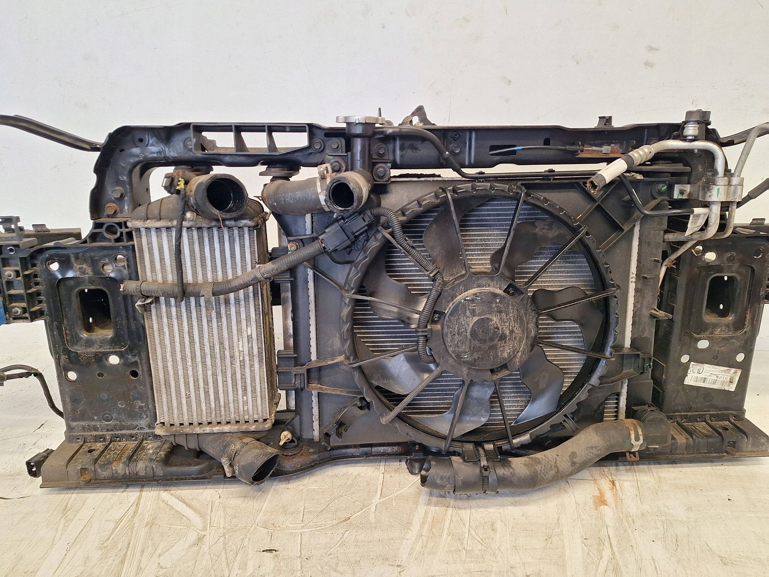 KIA CEED II LIFT 15-17 support panel for radiators 1.6 CRDI - MANUAL