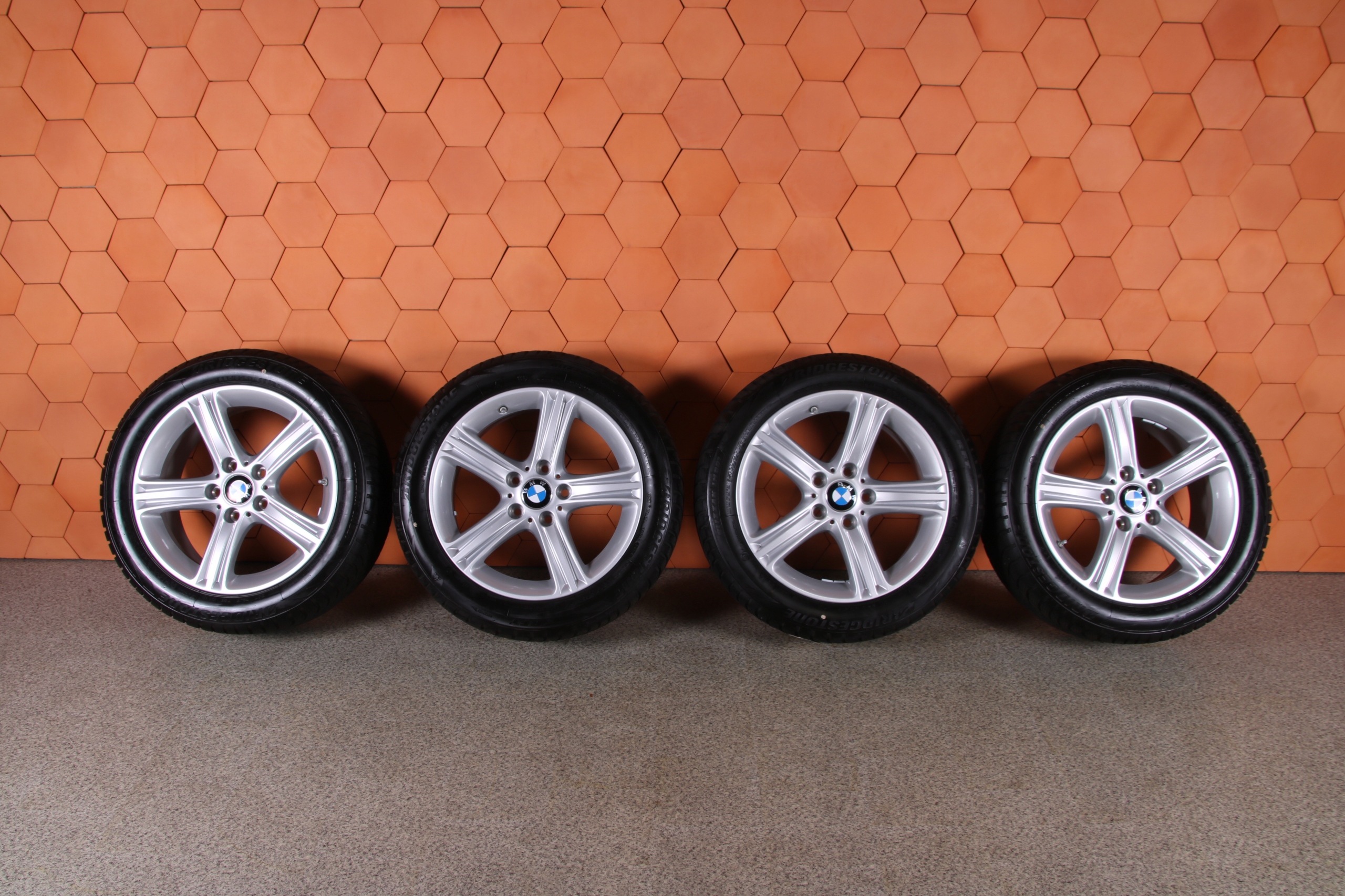 BMW F30 F31 F32 F33 F36 зимние колеса диски шины