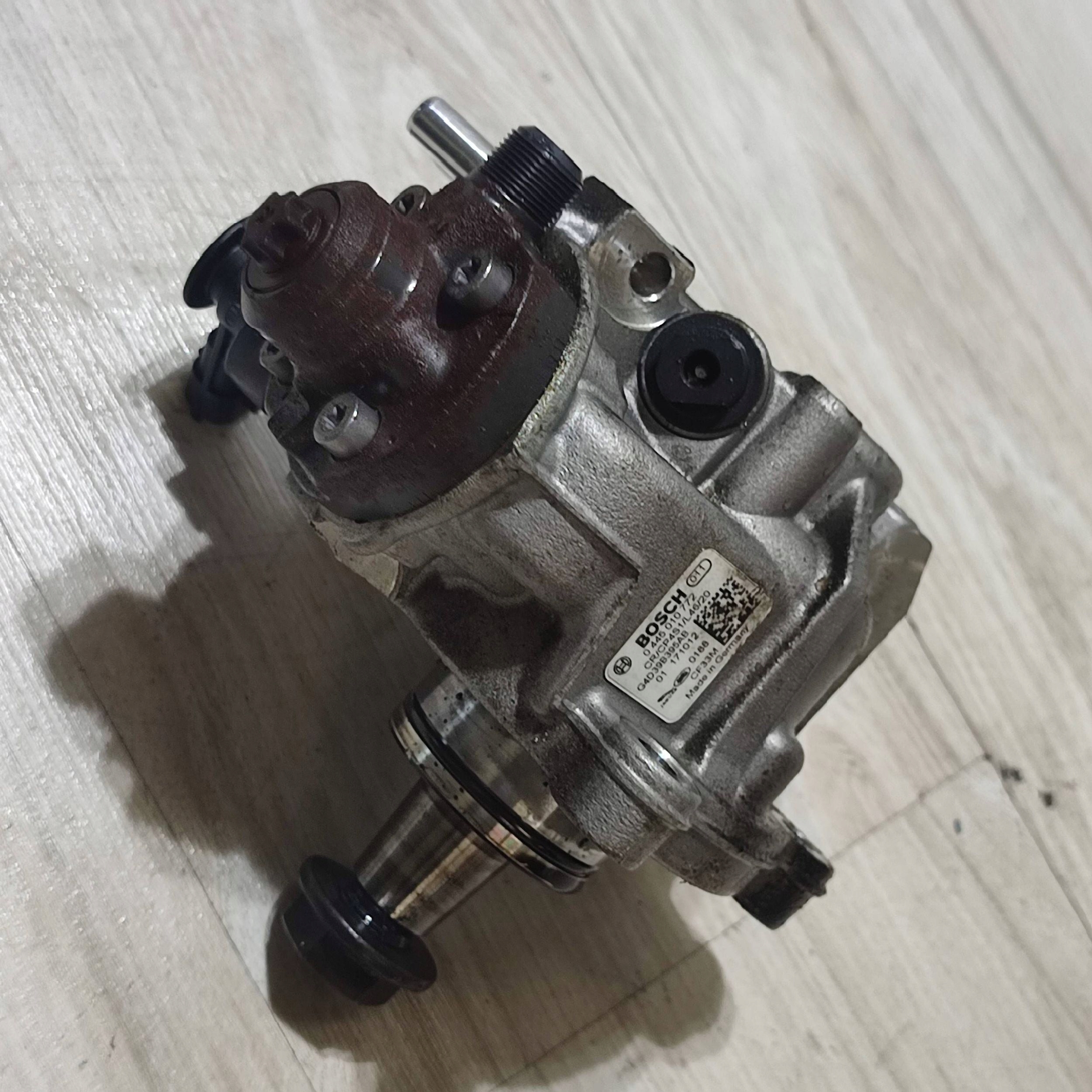 injection pump Jaguar F-Pace 0445010772