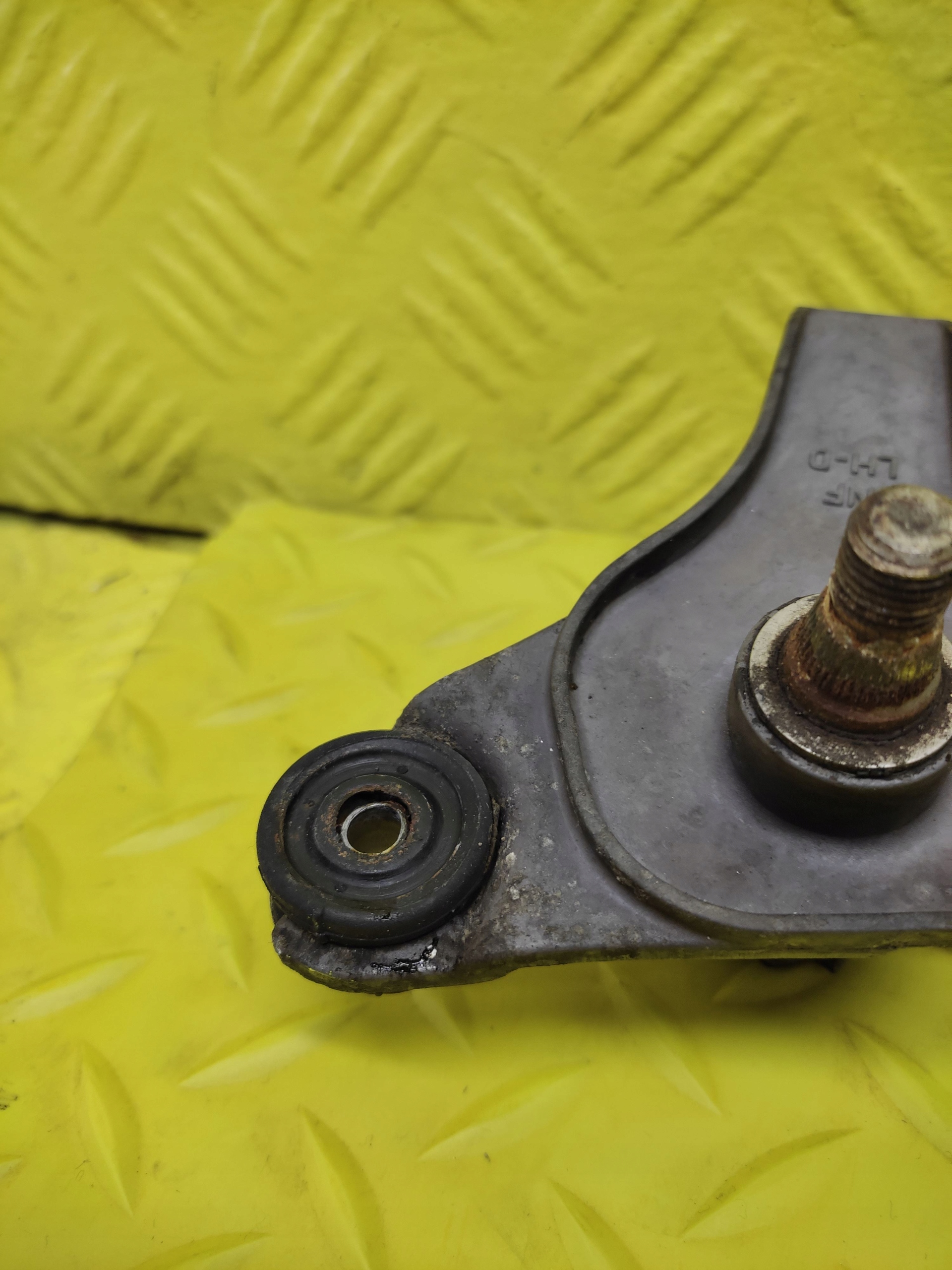 HYUNDAI SONATA Wischergestänge 981103K000