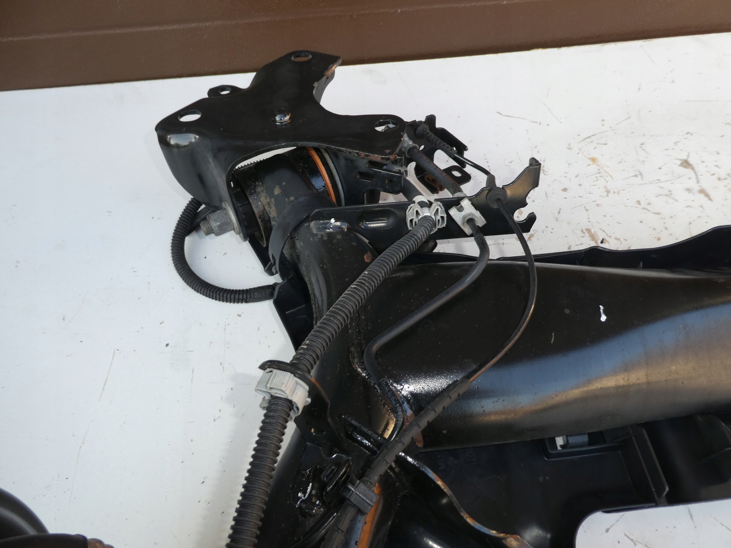 TRÄGER HECK HINTEN RENAULT MEGANE IV