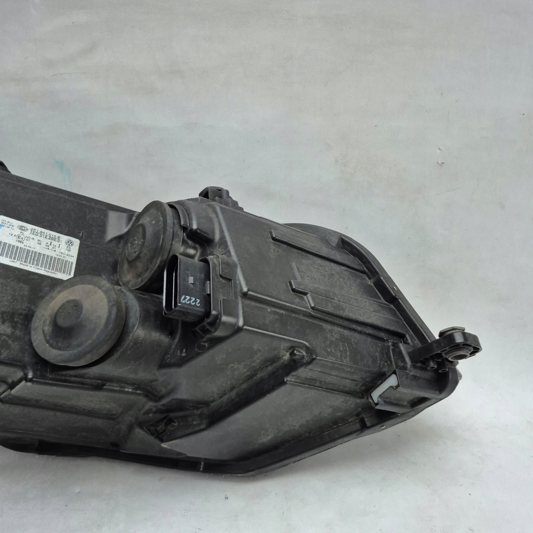 VW CADDY 2K 2K1 15- light left front front 2K1941015B