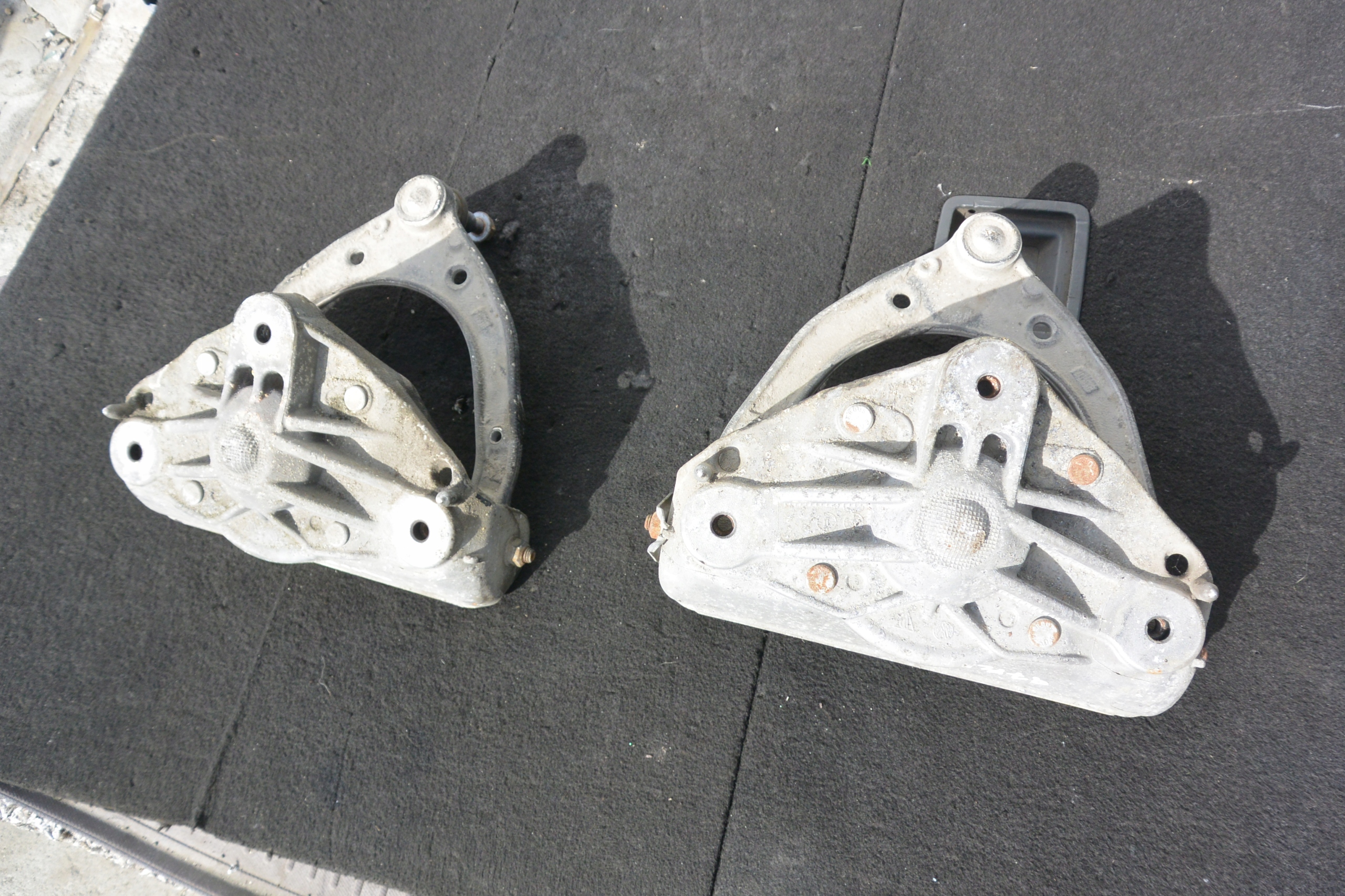 arm upper front right left AUDI Q7 4L LIFT VW TOUAREG 7L