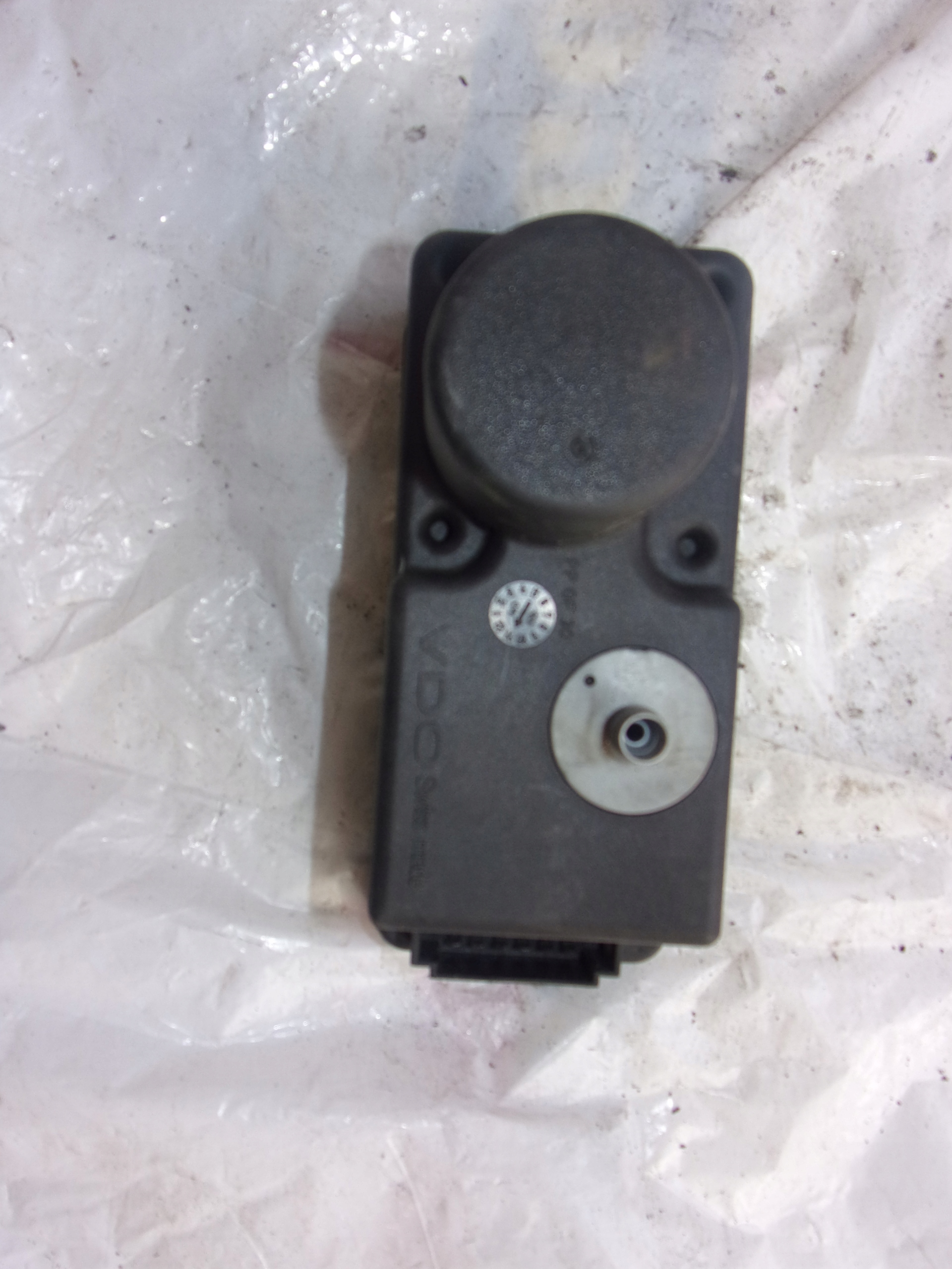 Центральний блок управління VW Golf III 1H0982257G