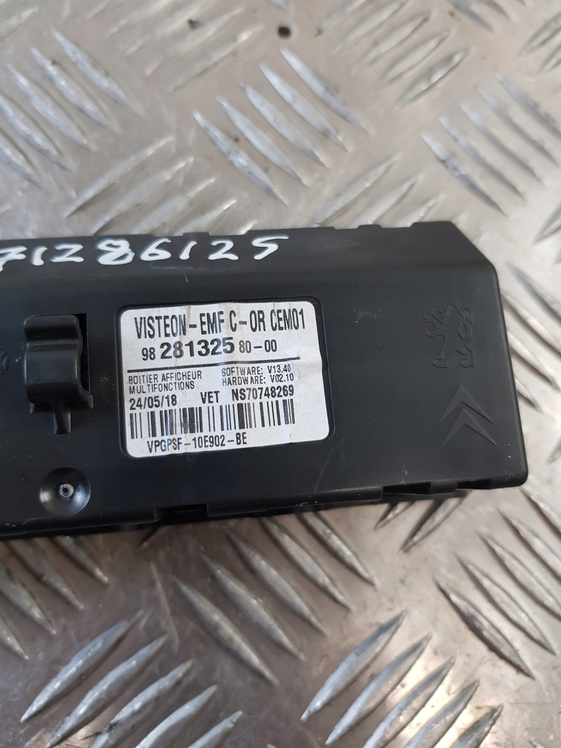 EKRAN display 9828132580 PEUGEOT 301 18R