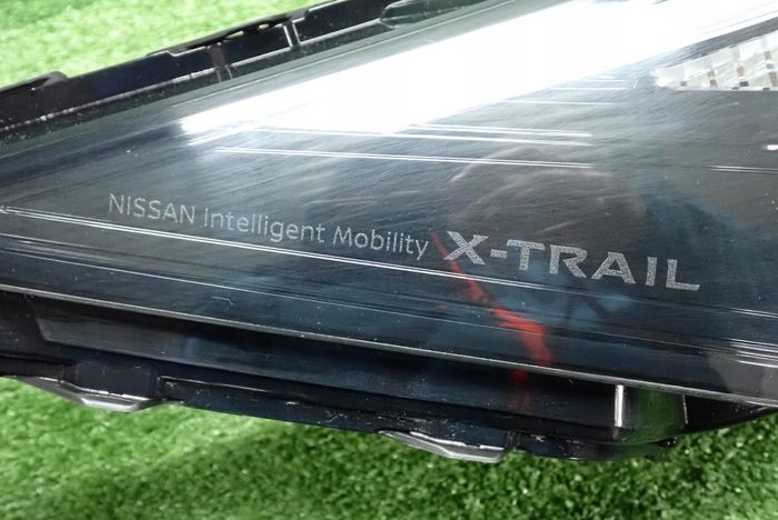 NISSAN X-TRAIL T33 FULL LED INTELIGENT 21- reflektor right light right