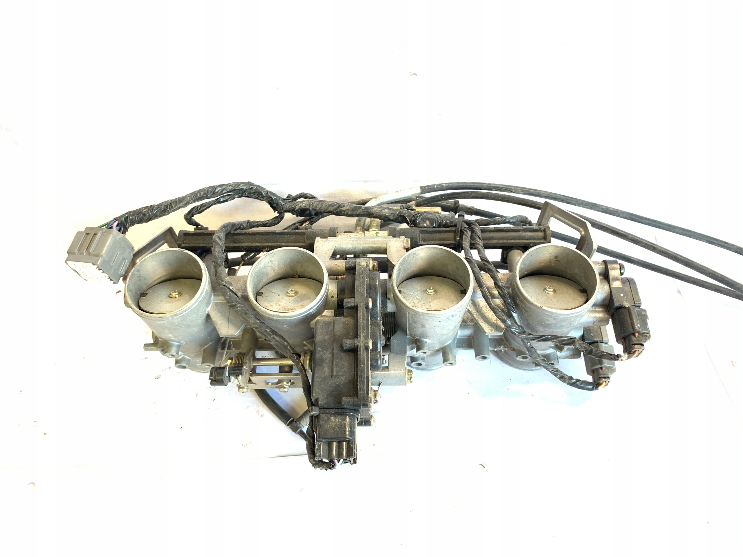 Kawasaki z1000 škrtiaca klapka, vstrekovanie