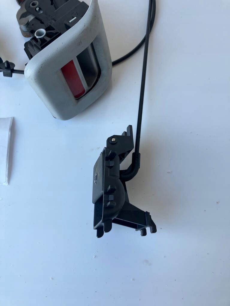 lock rope KANAPY PEUGEOT 3008 right rear part