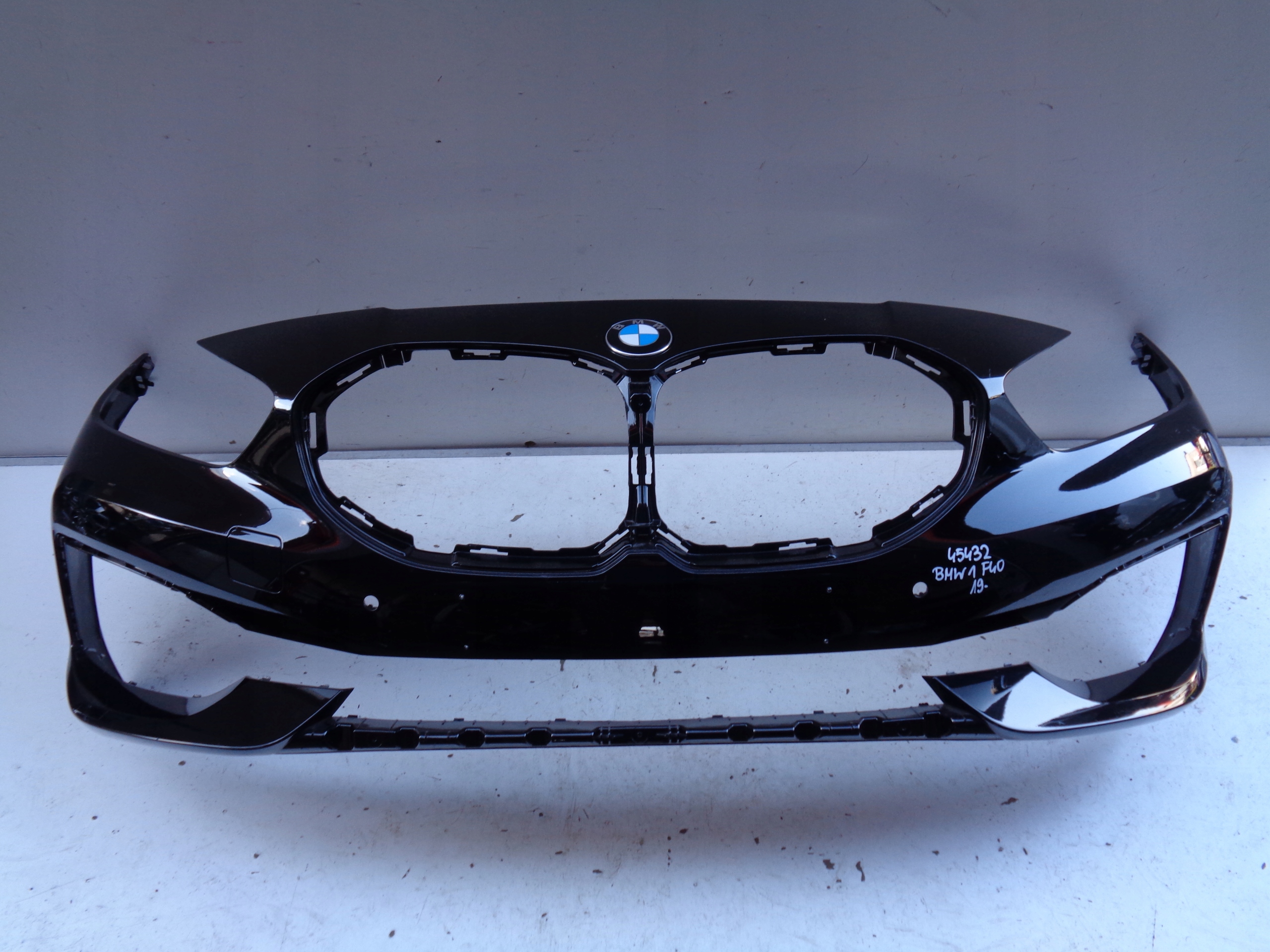 front bumper BMW 1 F40 19- NR 45432