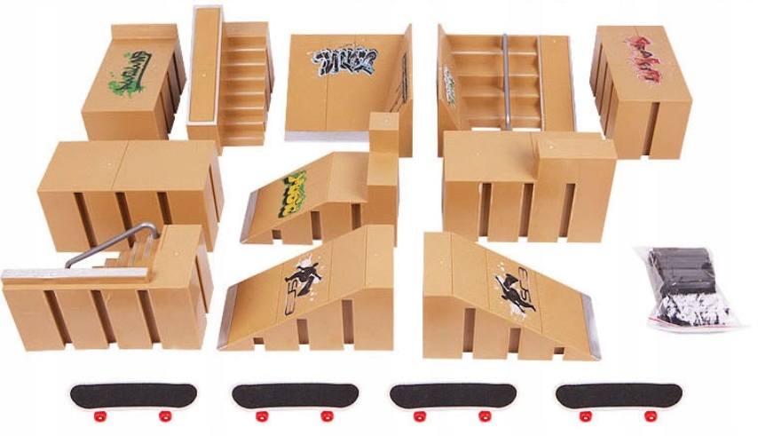 ZESTAW FINGERBOARD RAMPA SKATEPARK + 4 DESKOROLKI Marka Regmag