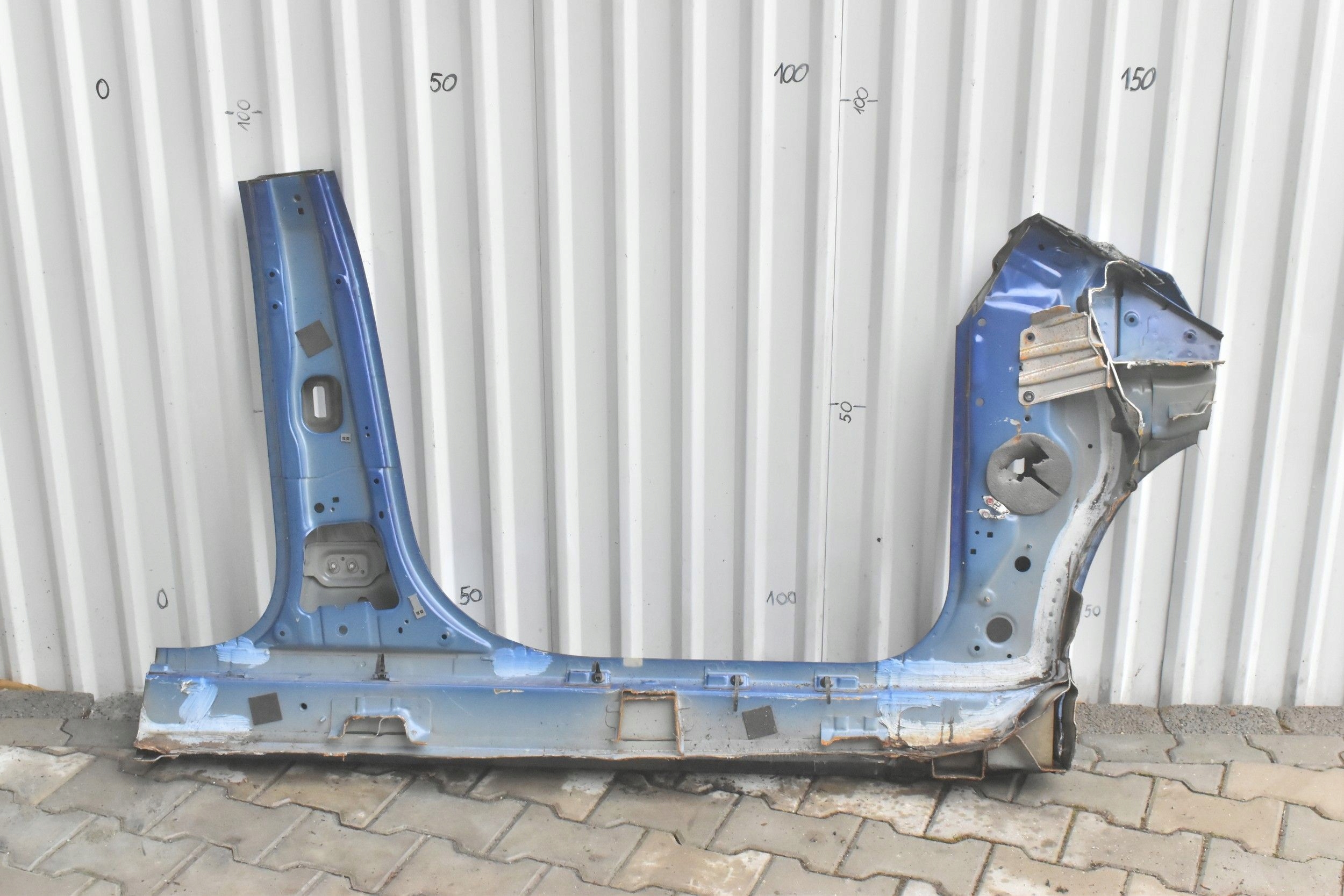 PRÓG SŁUPEK LEWY PRZÓD HYUNDAI IONIQ YP5 16-22 Kolor niebieski